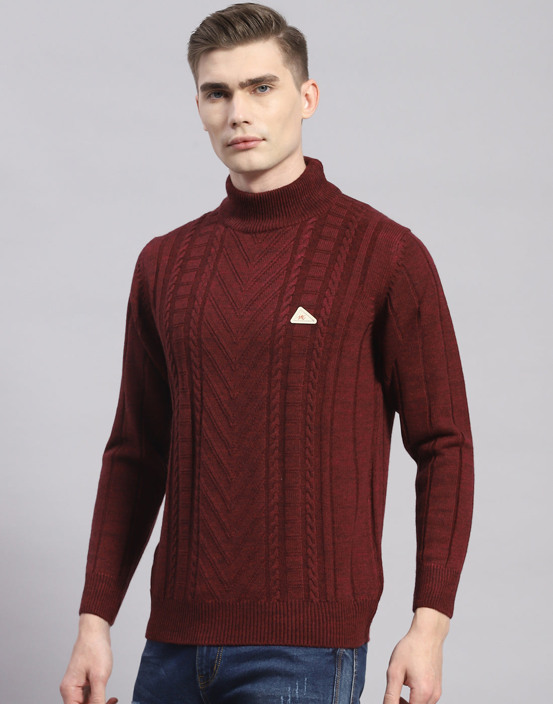 Men Maroon Solid T Neck Full Sleeve Pullover