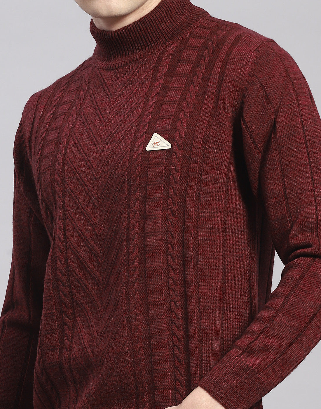 Men Maroon Solid T Neck Full Sleeve Pullover