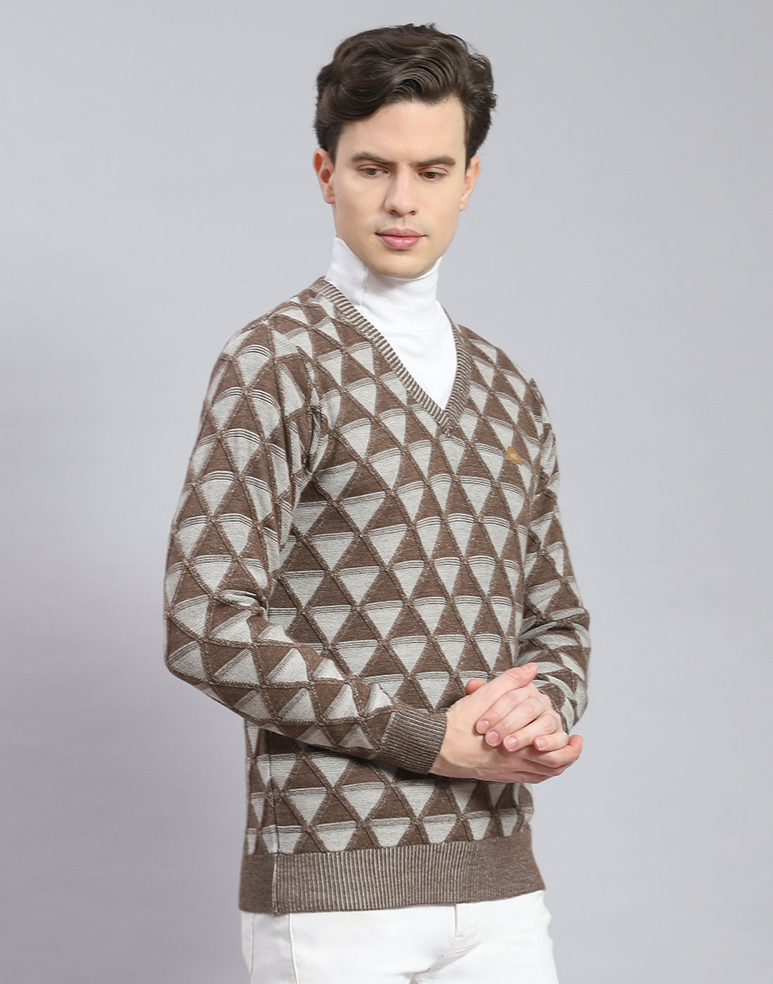 Men Brown Self Design V Neck Full Sleeve Pullover