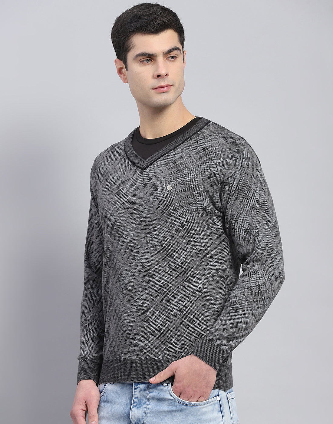 Men Grey Self Design V Neck Full Sleeve Pullover