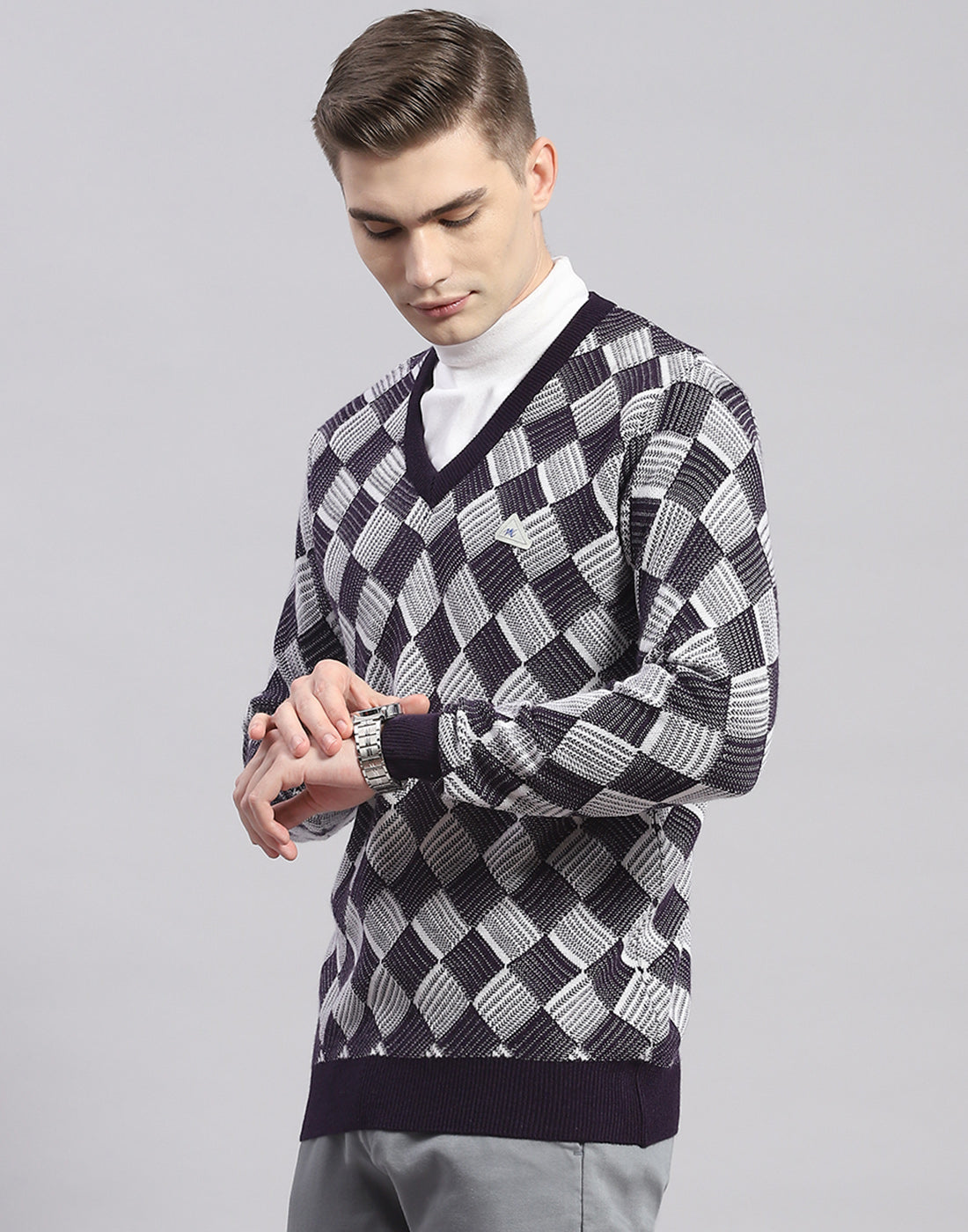 Men Navy Blue Self Design V Neck Full Sleeve Pullover