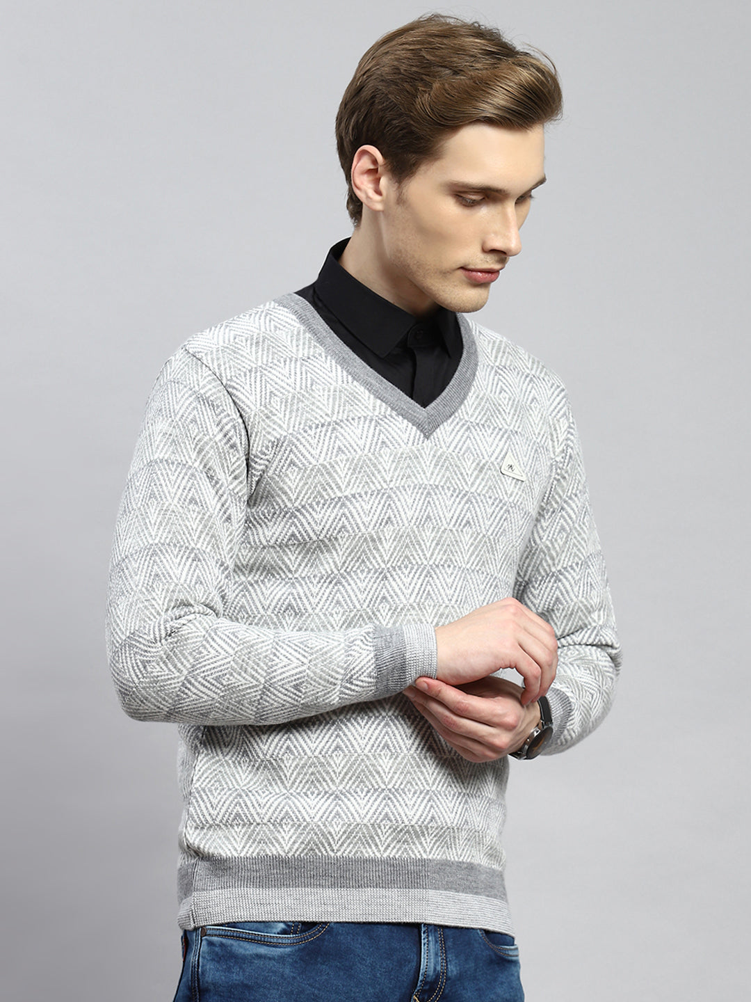 Men Grey Jaquard Pullover