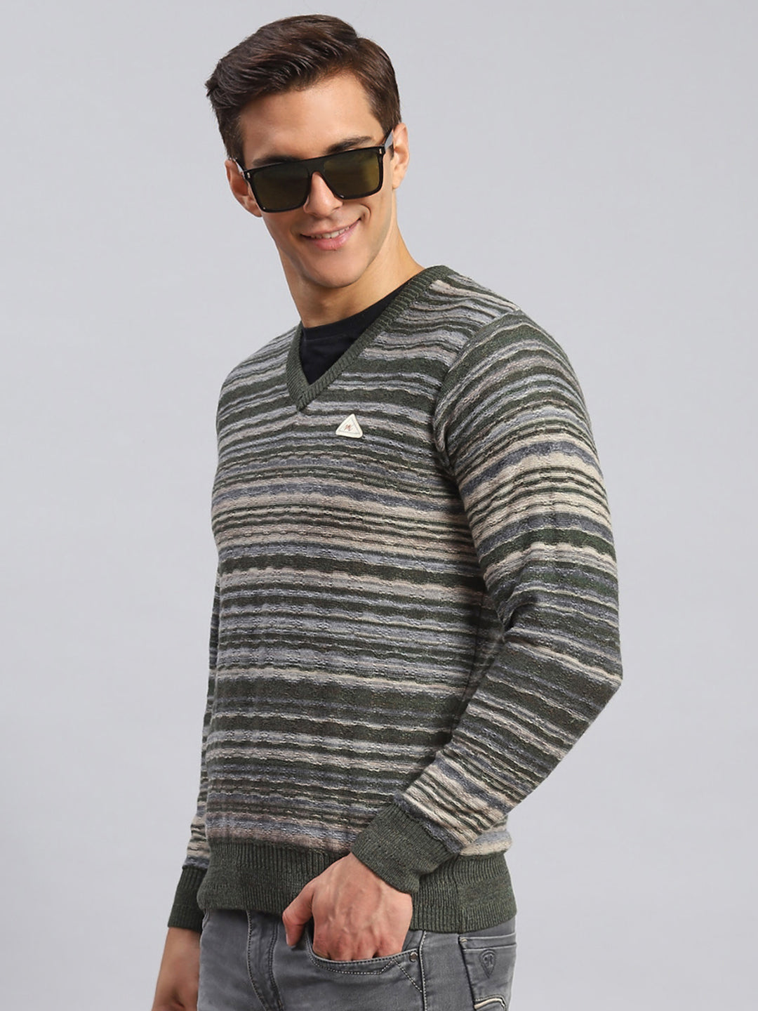 Men Multicolor Self Design V Neck Full Sleeve Sweaters/Pullovers