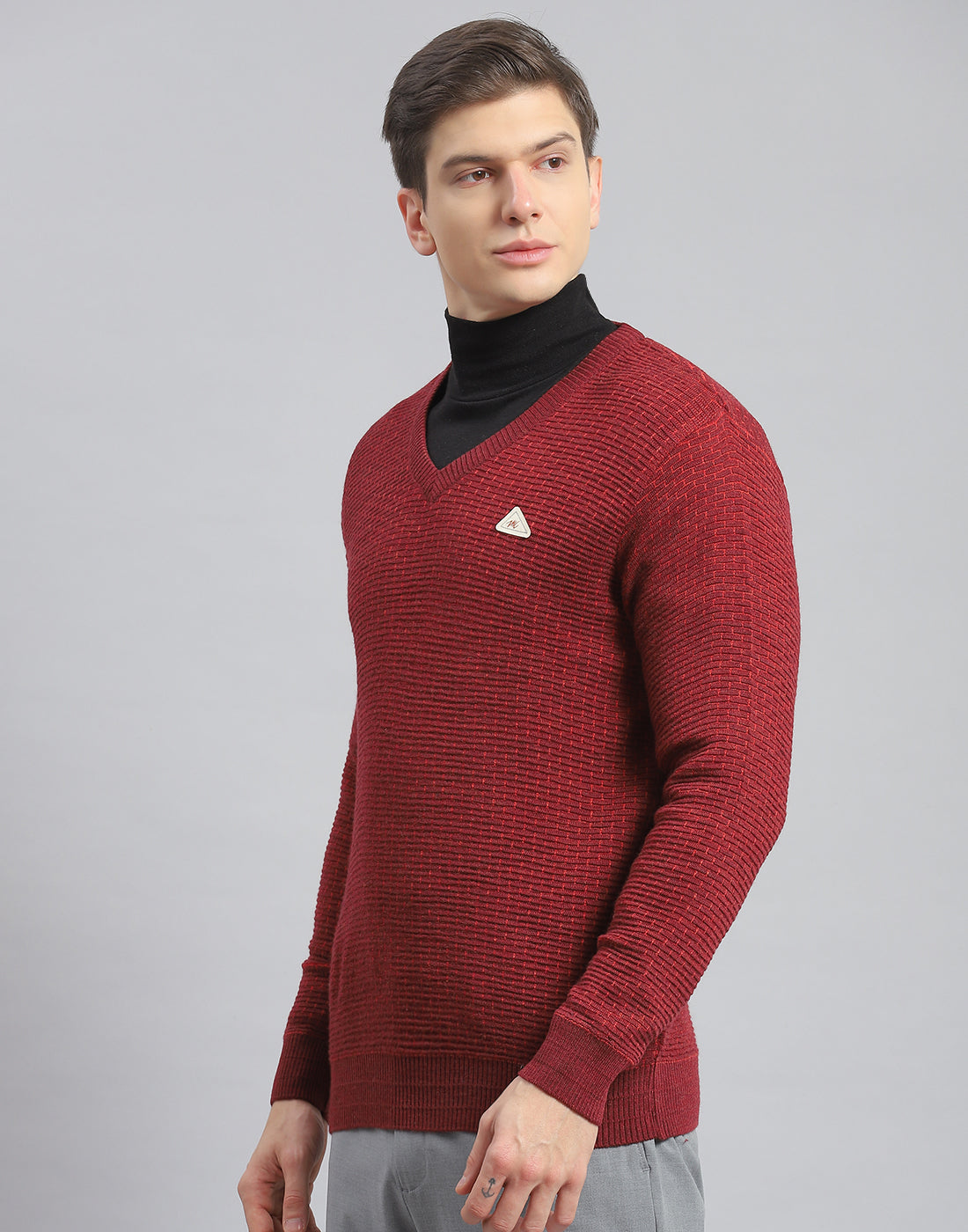 Men Maroon Self Design V Neck Full Sleeve Pullover