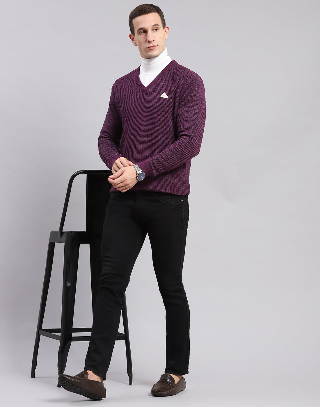 Men Purple Self Design V Neck Full Sleeve Sweaters/Pullovers