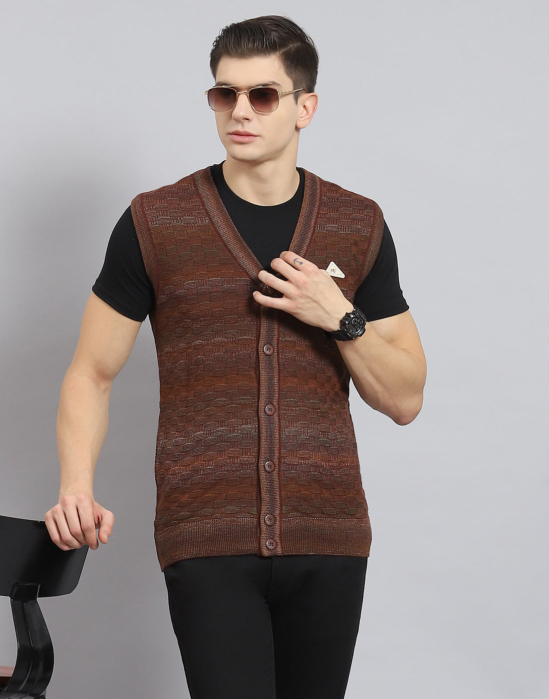 Men Rust Self Design V Neck Sleeveless Sweater