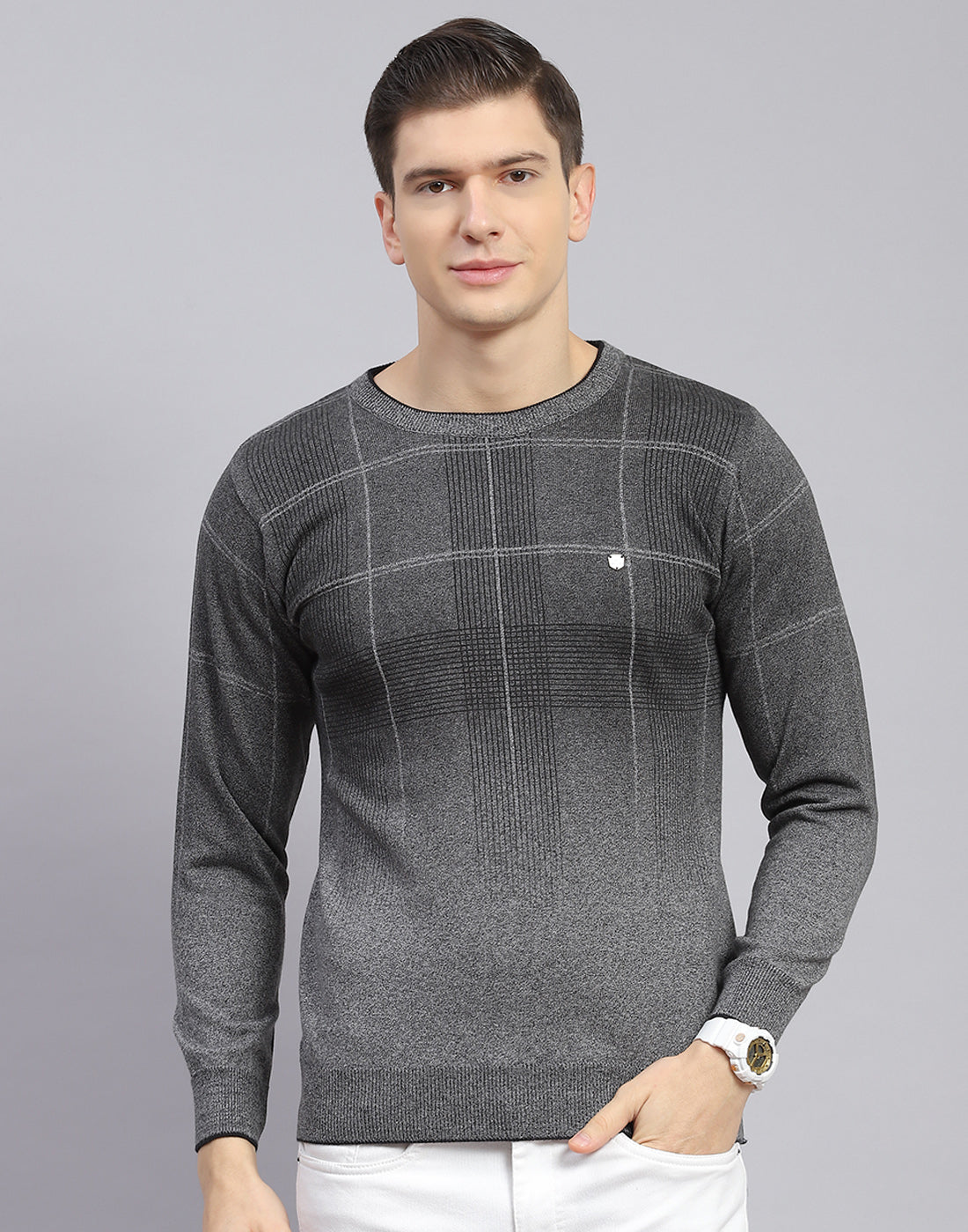 Men Grey Solid Round Neck Full Sleeve Sweater