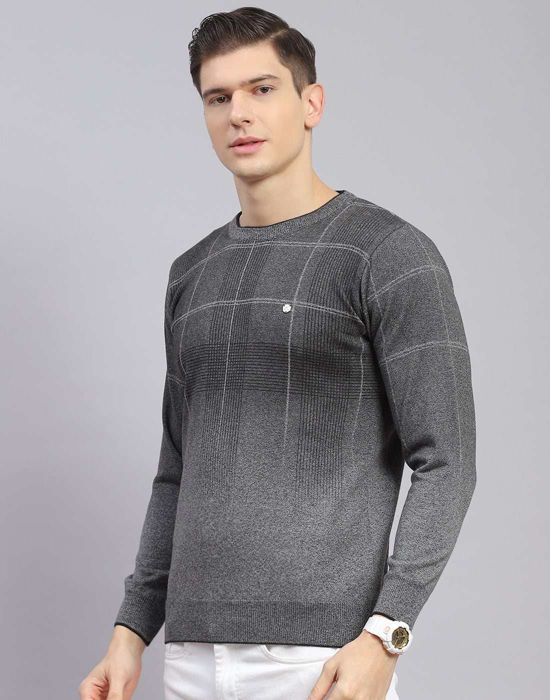 Men Grey Solid Round Neck Full Sleeve Sweater
