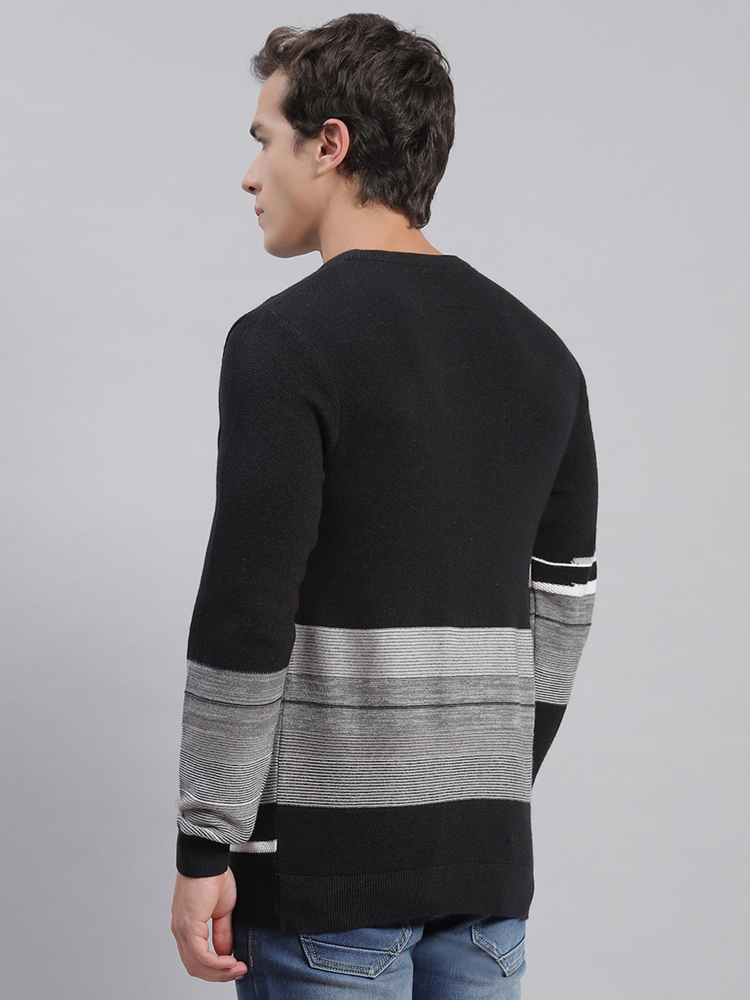 Men Black Self Design Round Neck Full Sleeve Sweaters/Pullovers