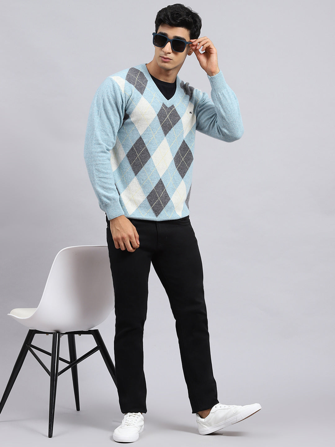 Men Blue Printed Pullover