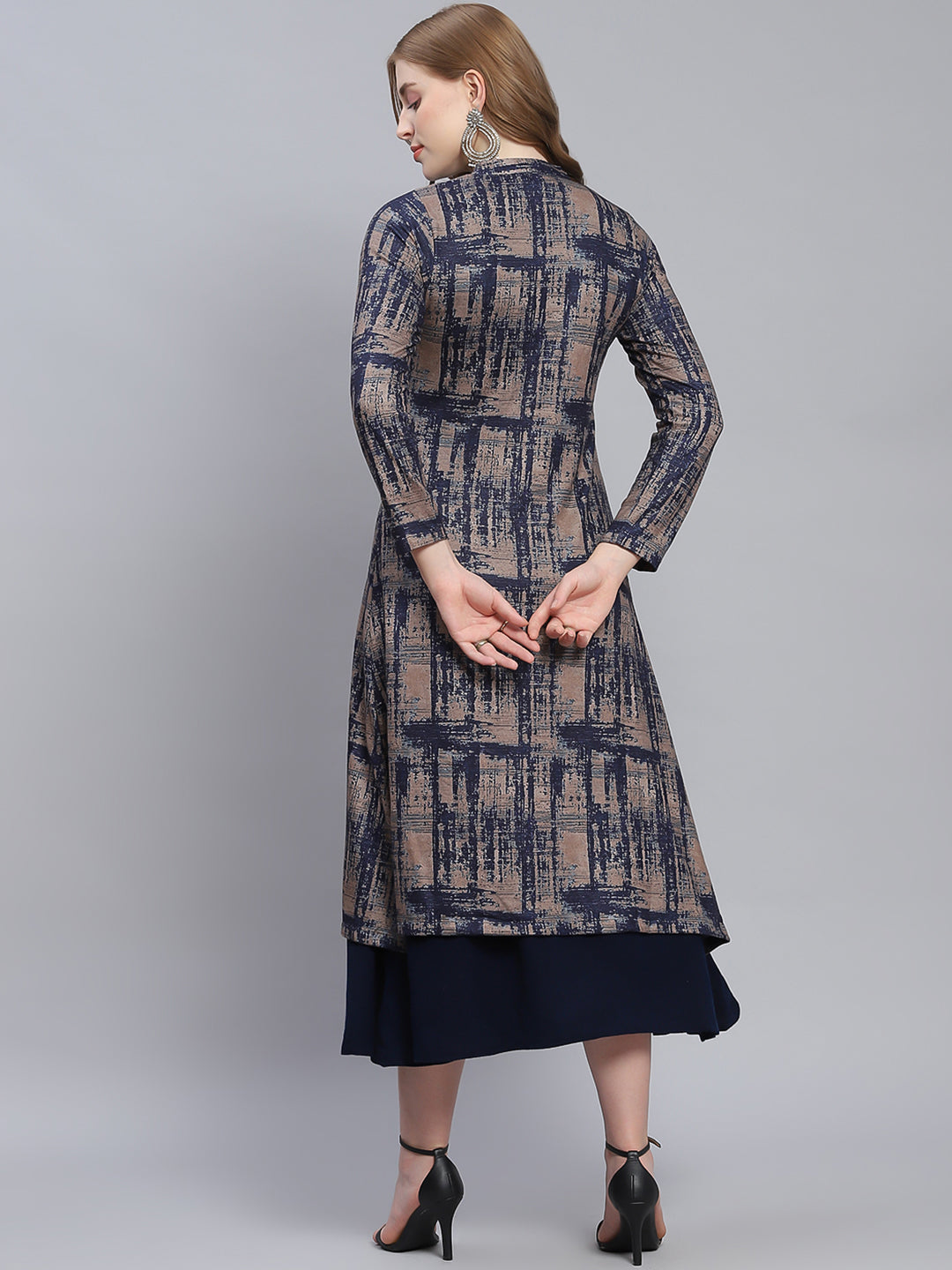 Women Navy Blue Self Design V Neck Full Sleeve Kurtis Set