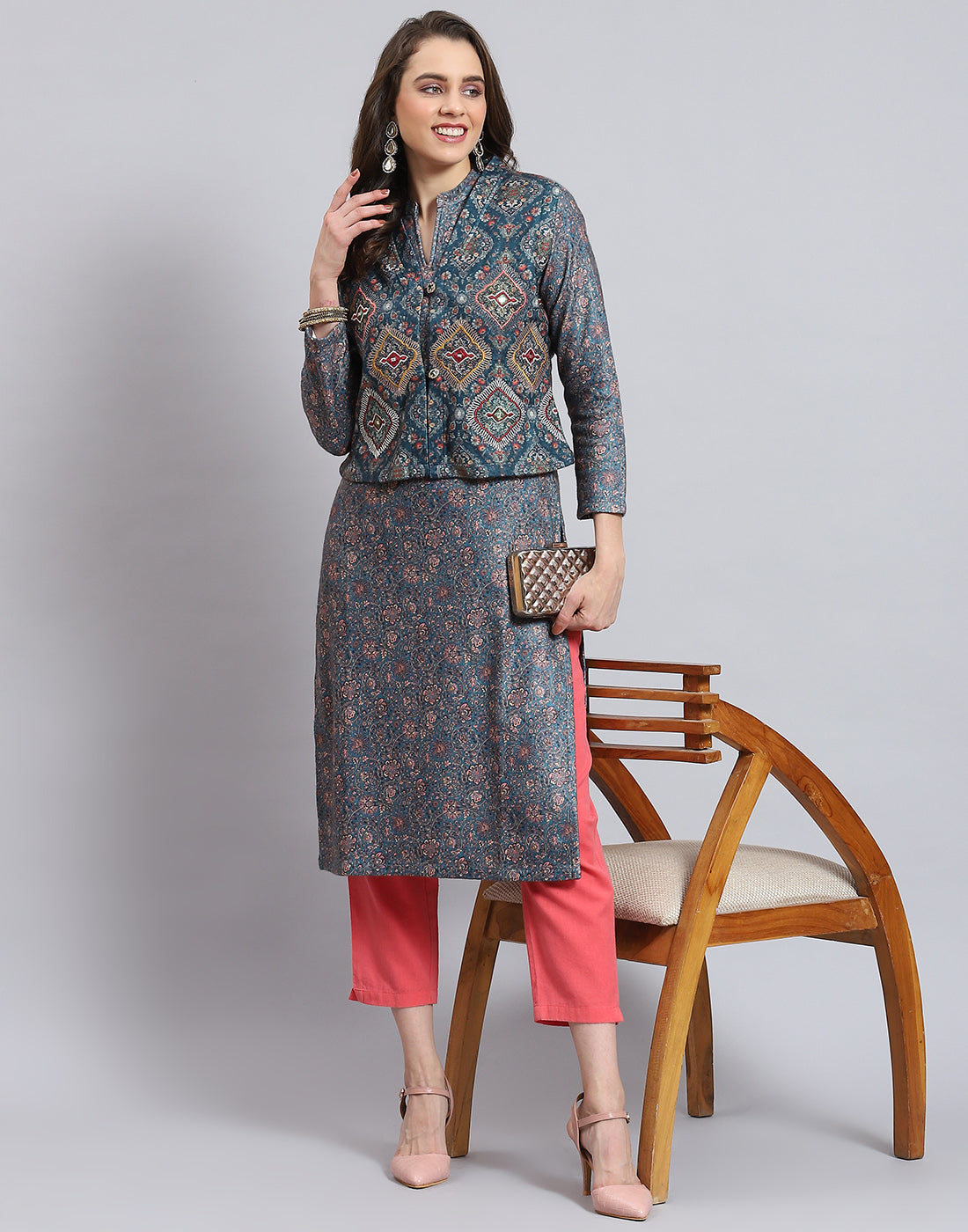 Women Teal Blue Printed Mandarin Collar Full Sleeve Kurtis Set