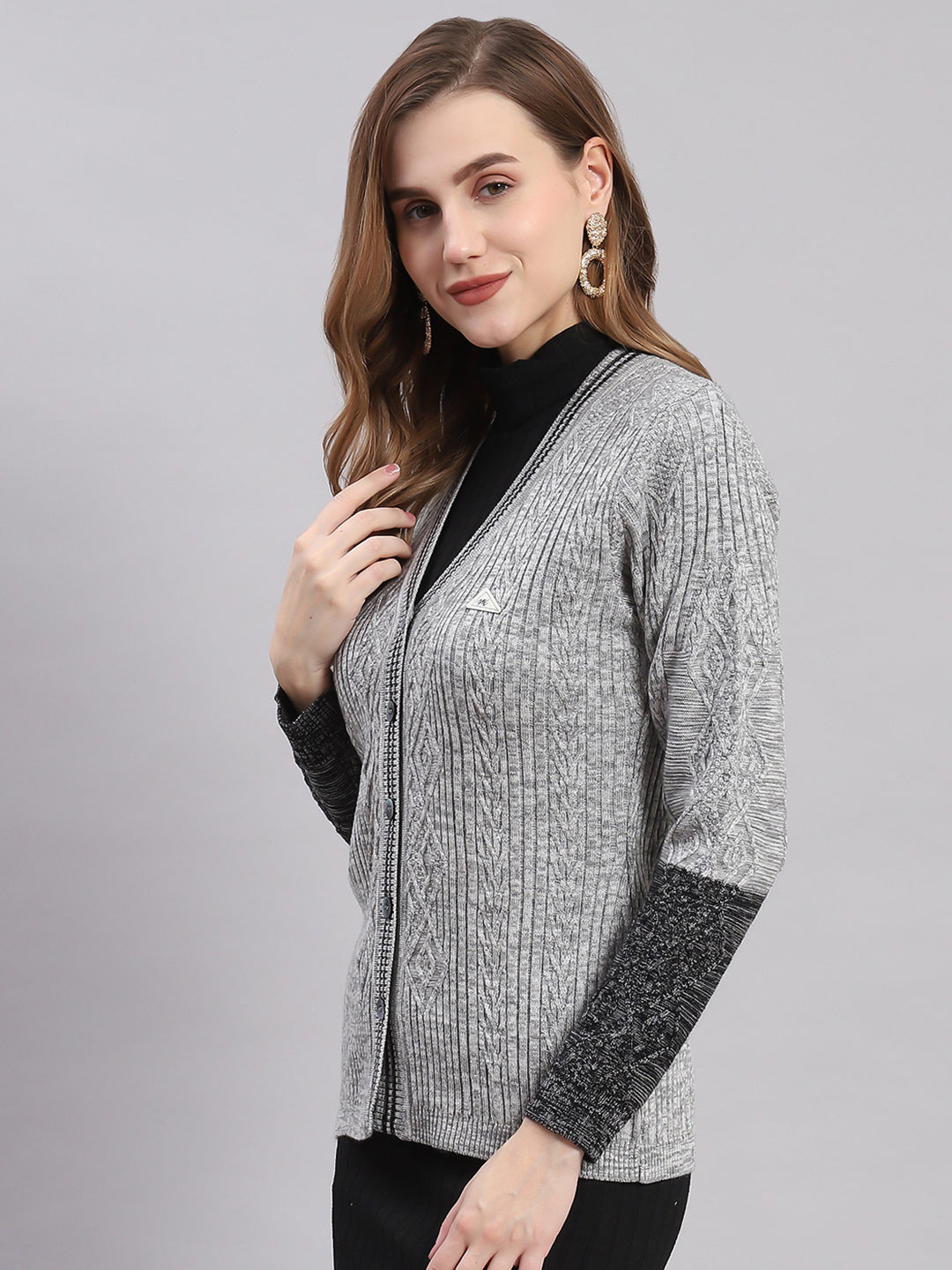 Women Grey Self Design V Neck Full Sleeve Cardigans