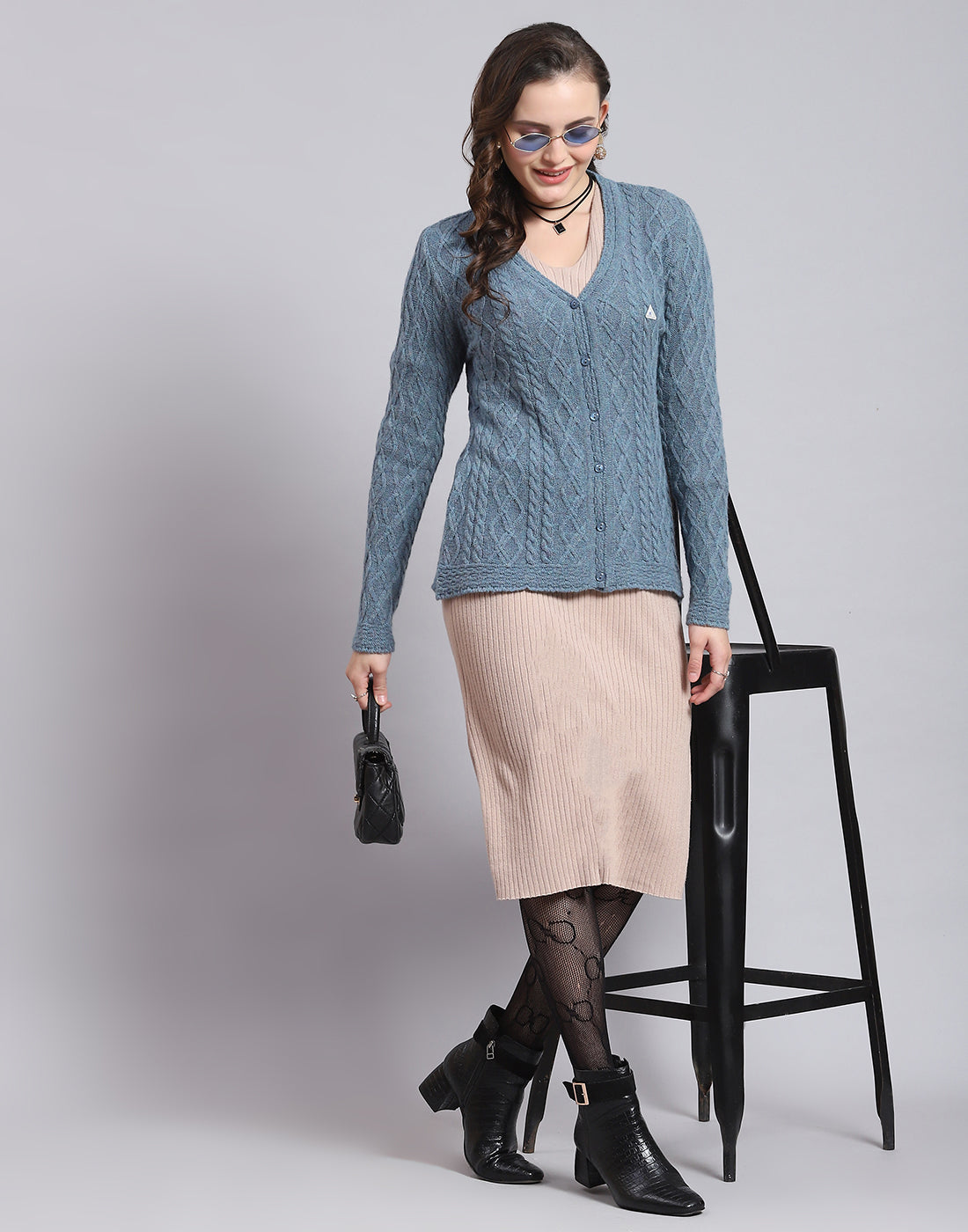 Women Blue Self Design V Neck Full Sleeve Sweater