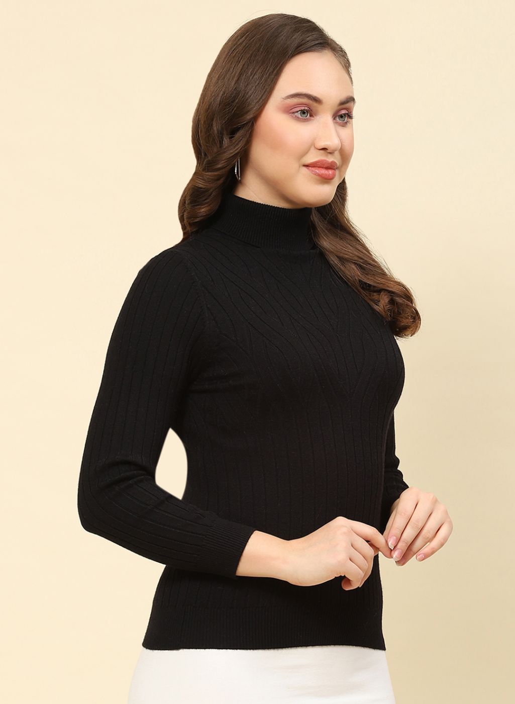 Women Black Self Design Blend wool Winter Top