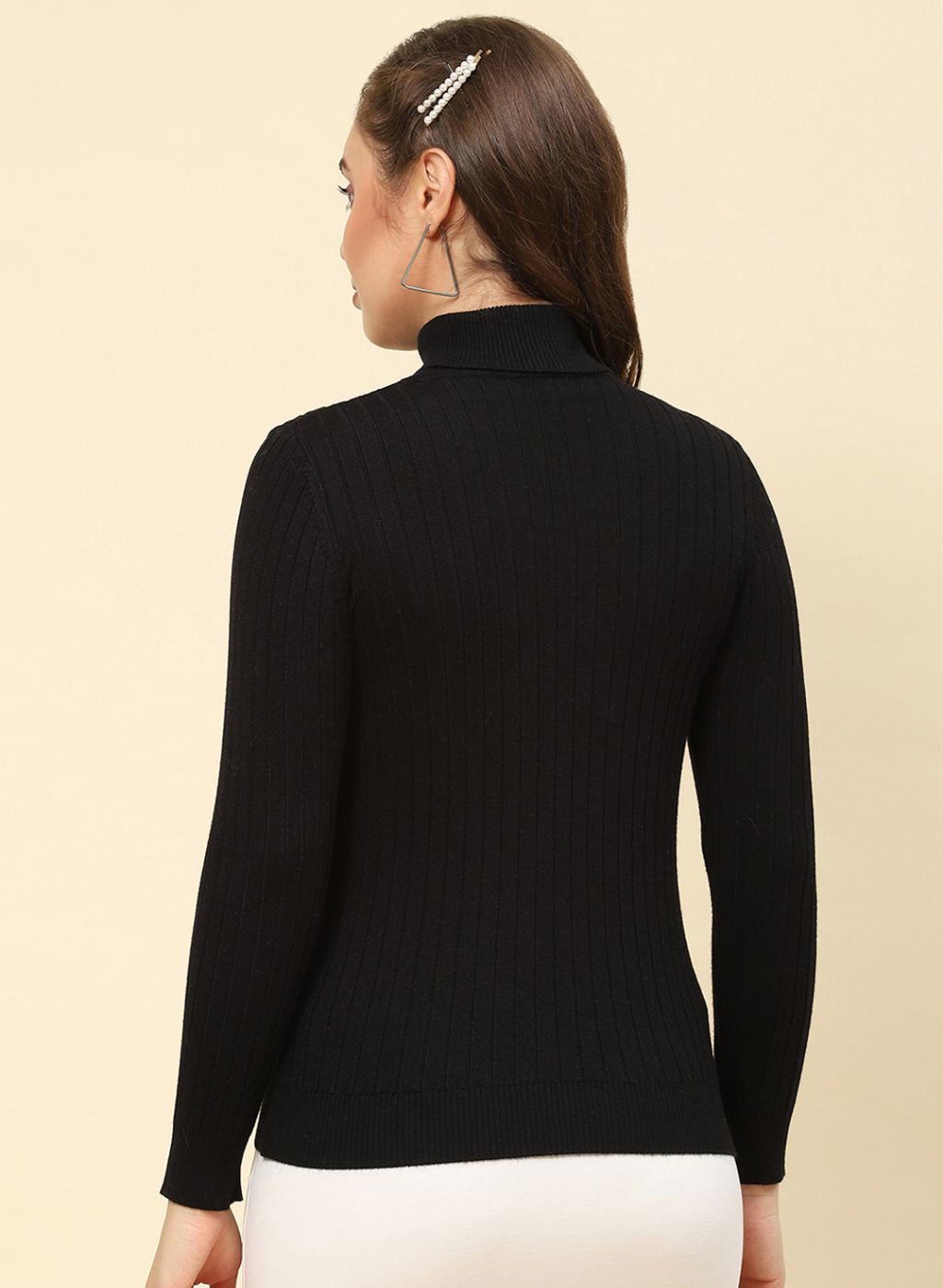 Women Black Self Design Blend wool Winter Top