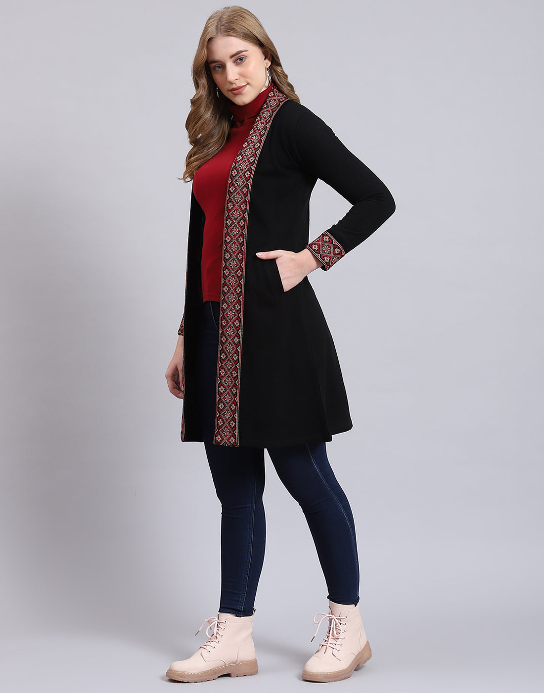 Women Black Self Design V Neck Full Sleeve Cardigan