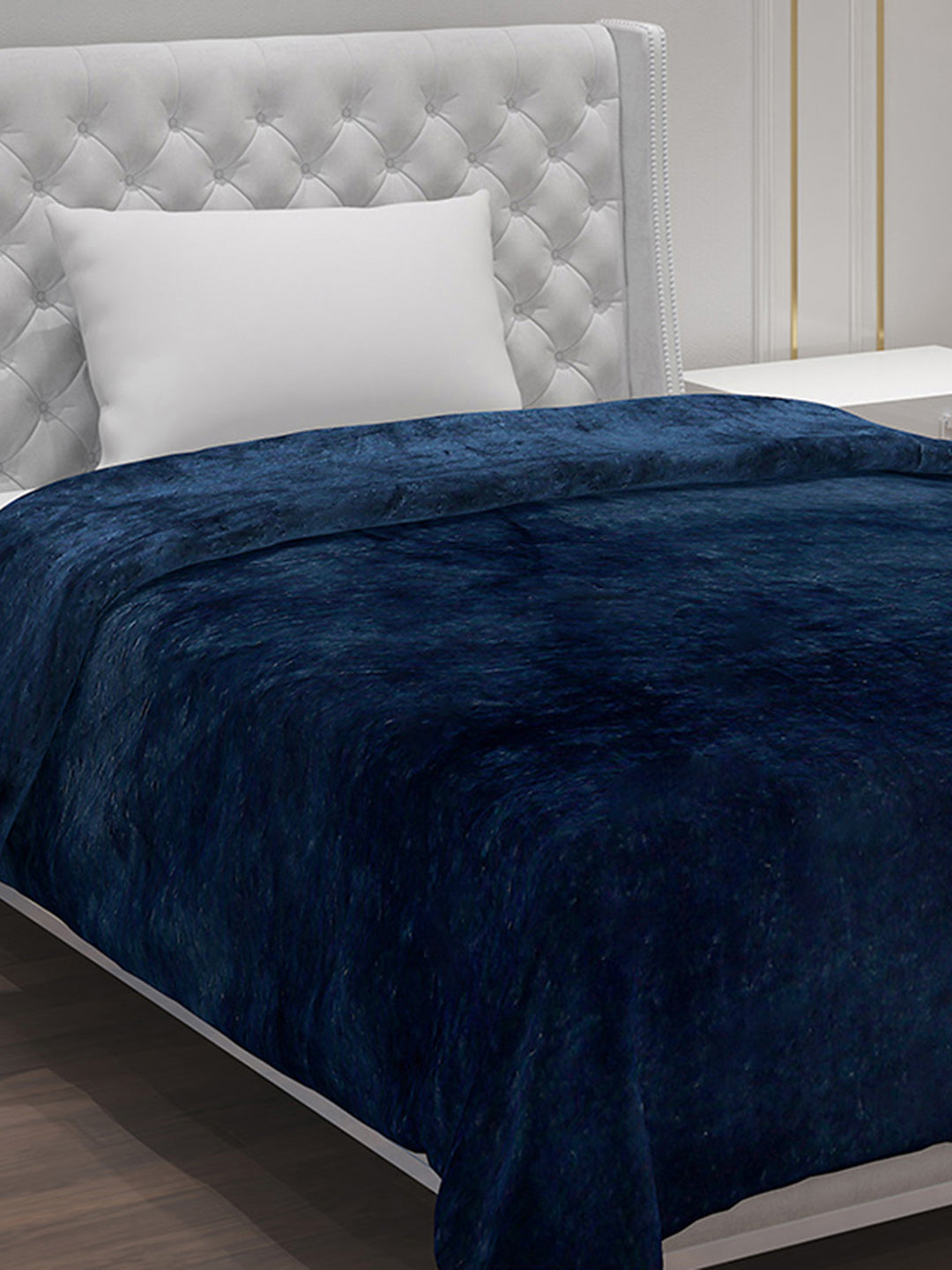 Solid Polyester Single Bed Blanket for AC Room