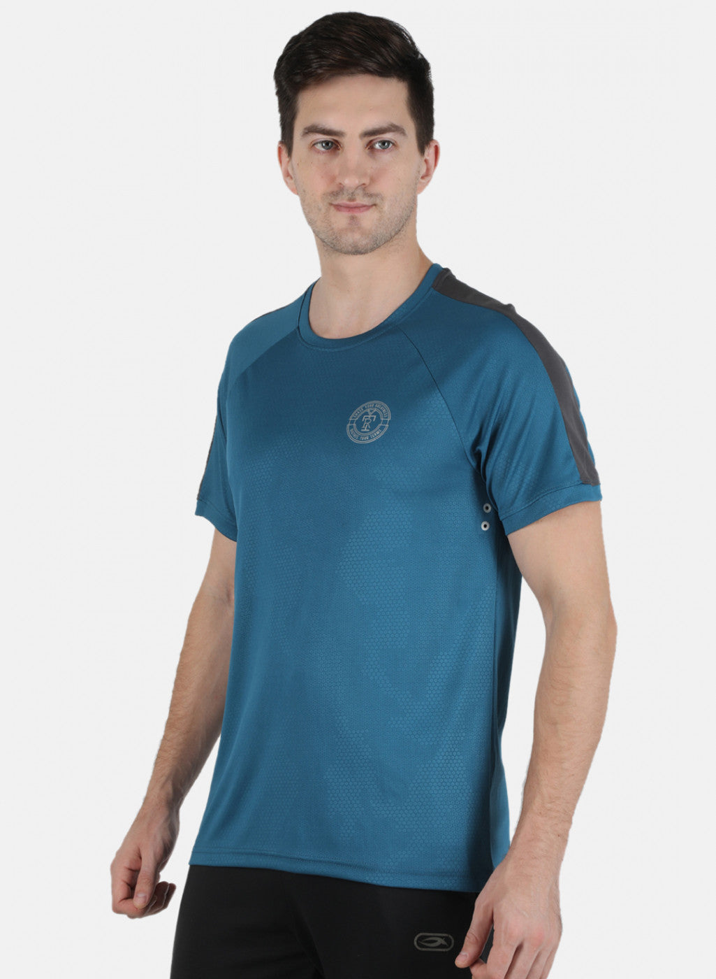 Men Blue Plain Round Neck T-Shirt