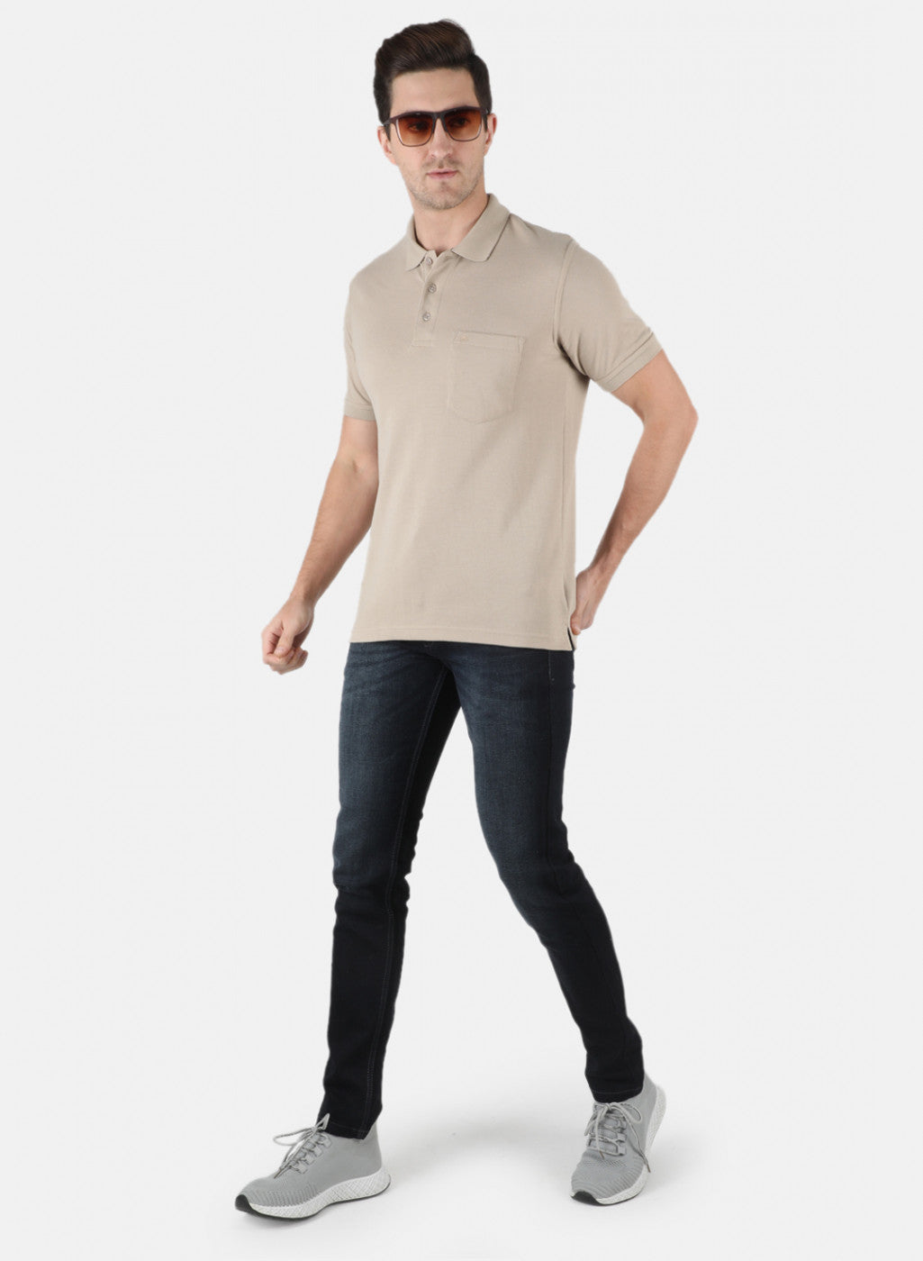 Men Beige Plain T-Shirt
