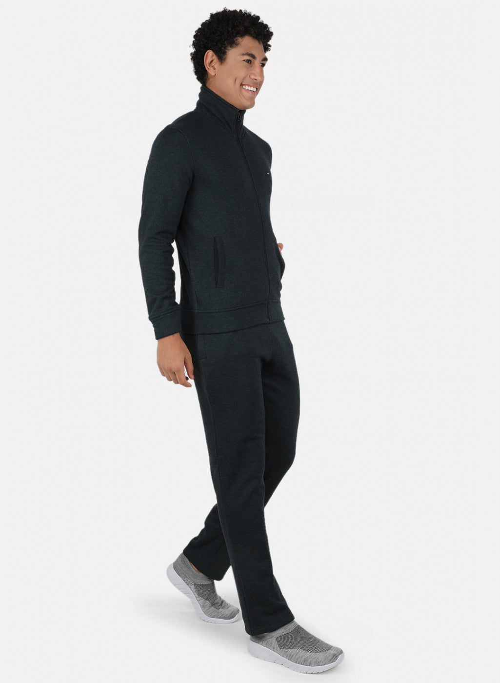 Men Green Solid Tracksuit in Pile Fabric