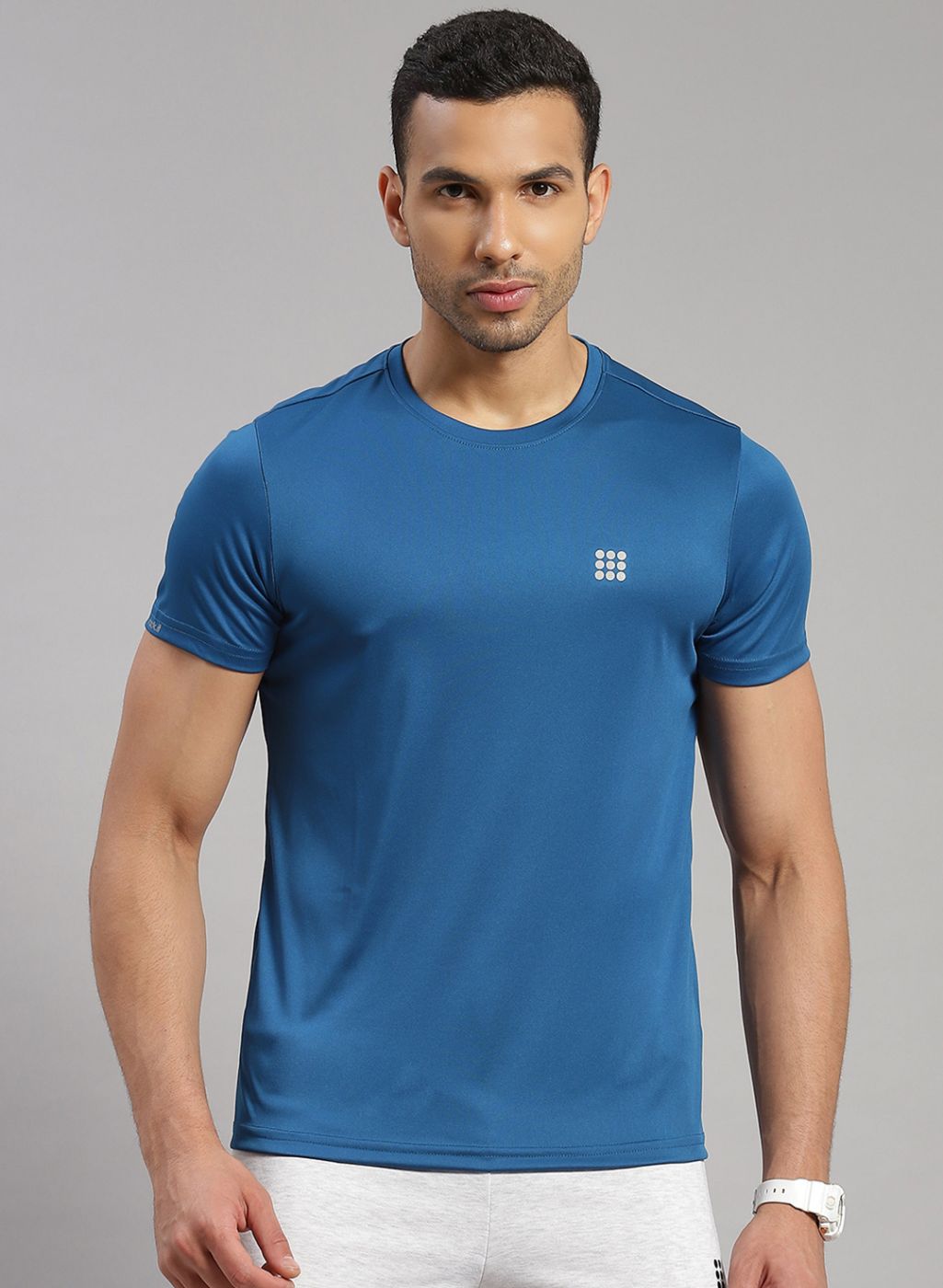 Men Teal Blue Solid T-Shirt