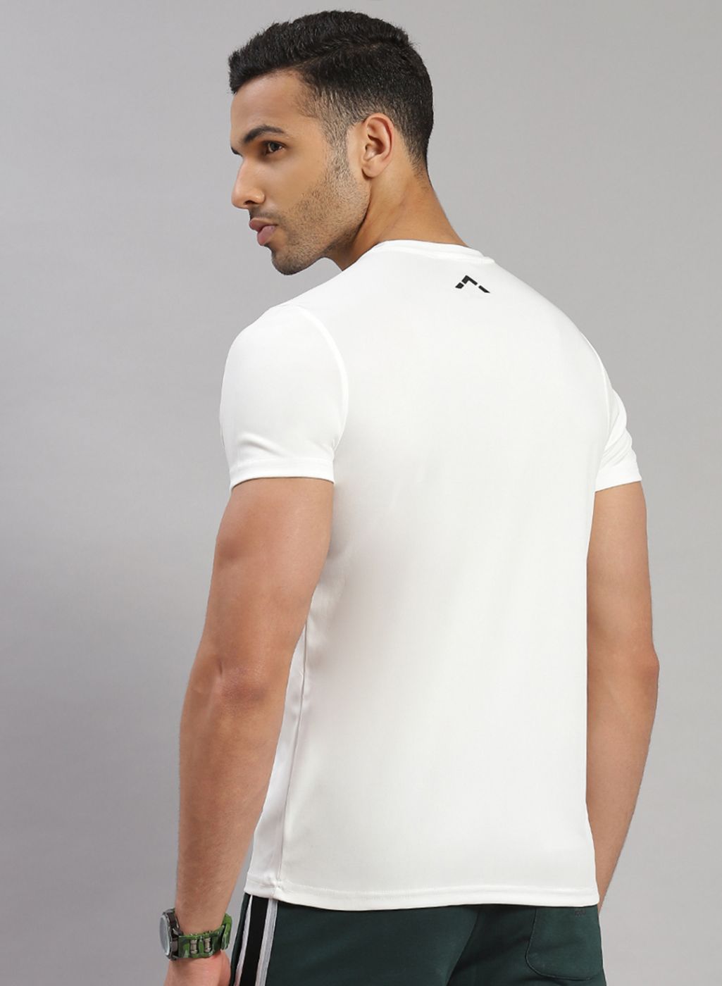 Rock.it Men White Solid T-Shirt