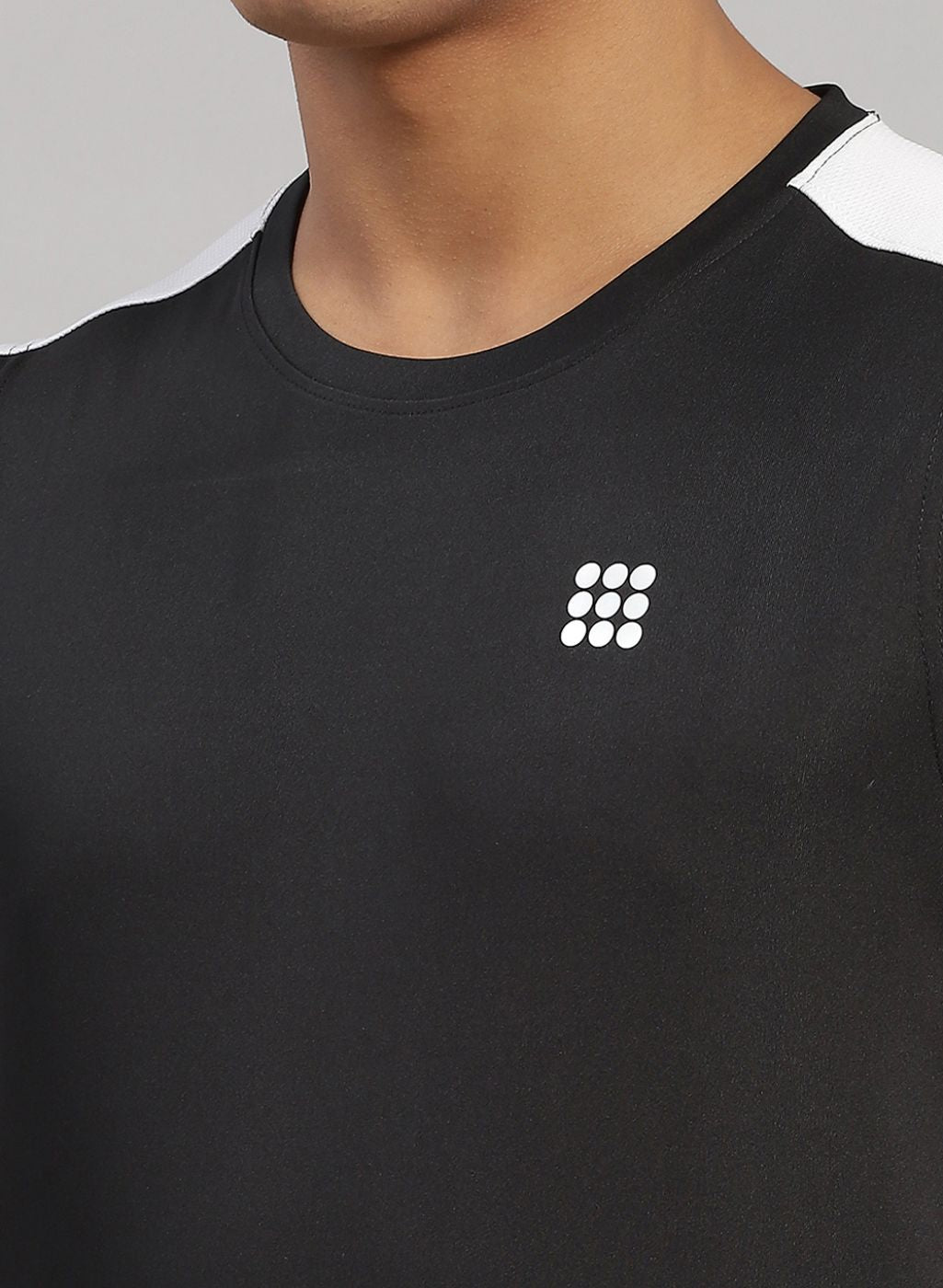 Rock.it Men Black Solid T-Shirt