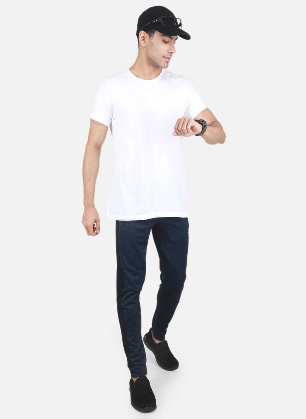 Rock.it Men Navy Blue Solid Jogger