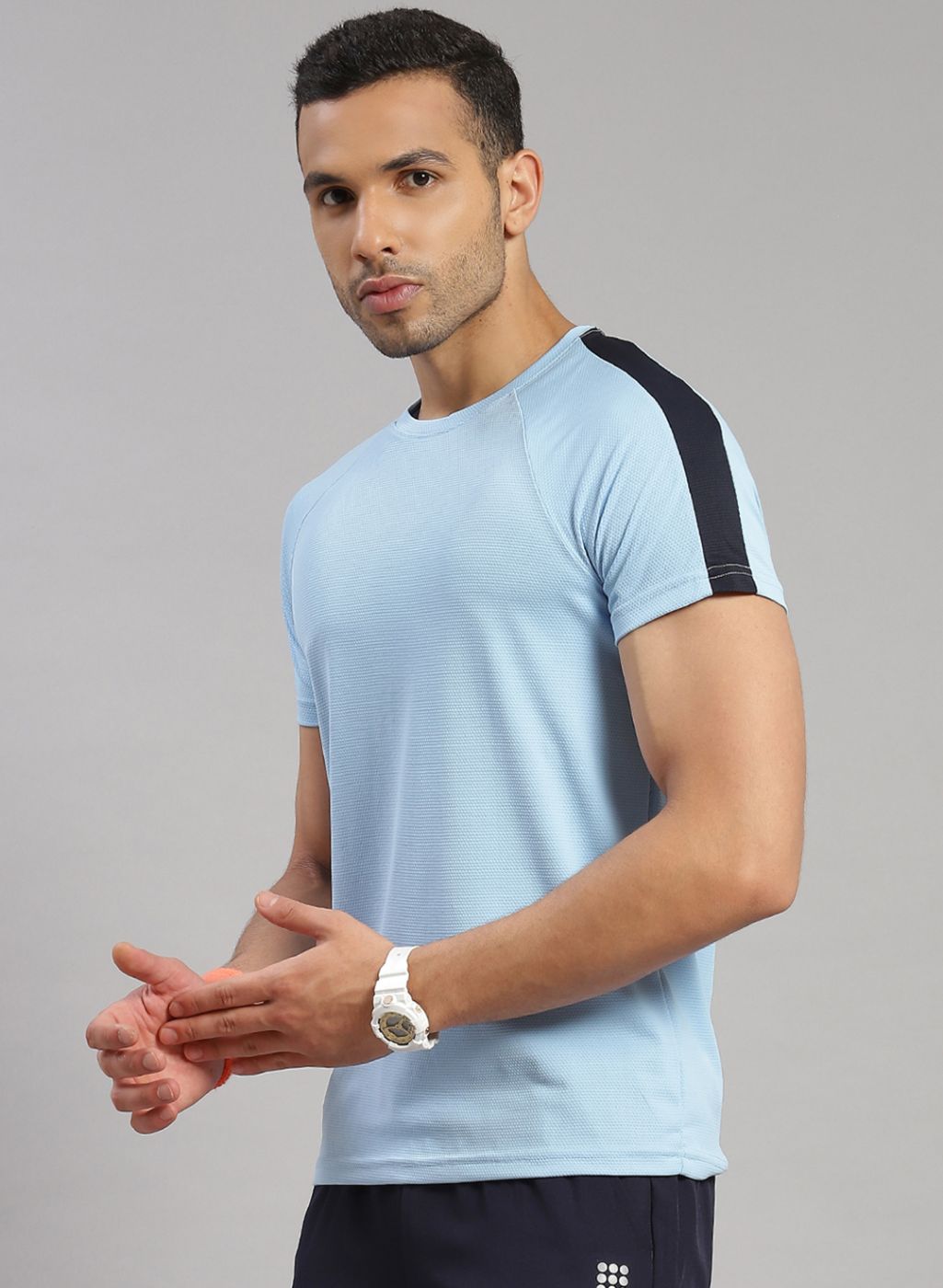 Rock.it Men Blue Solid T-Shirt