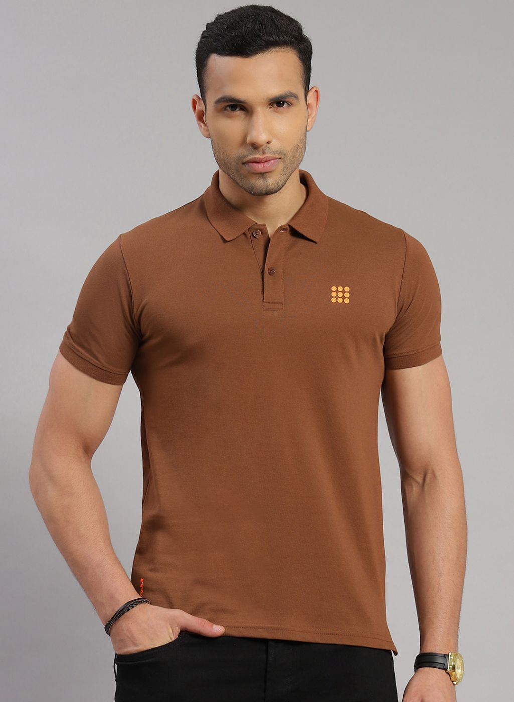 Men Brown Solid T-Shirt
