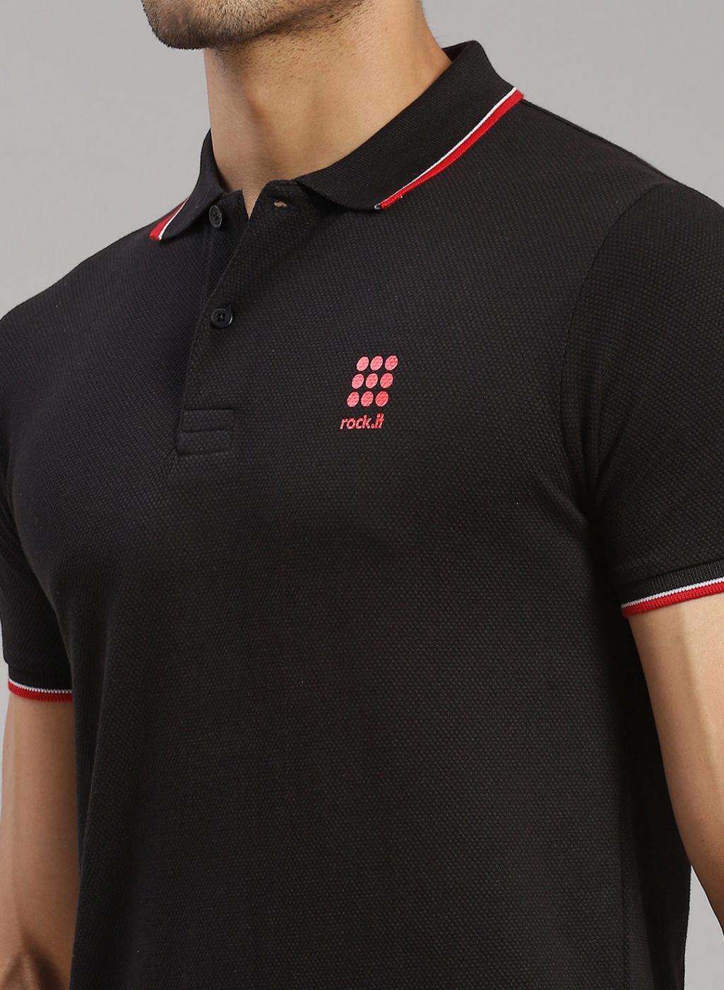 Rock.it Men Black Solid T-Shirt