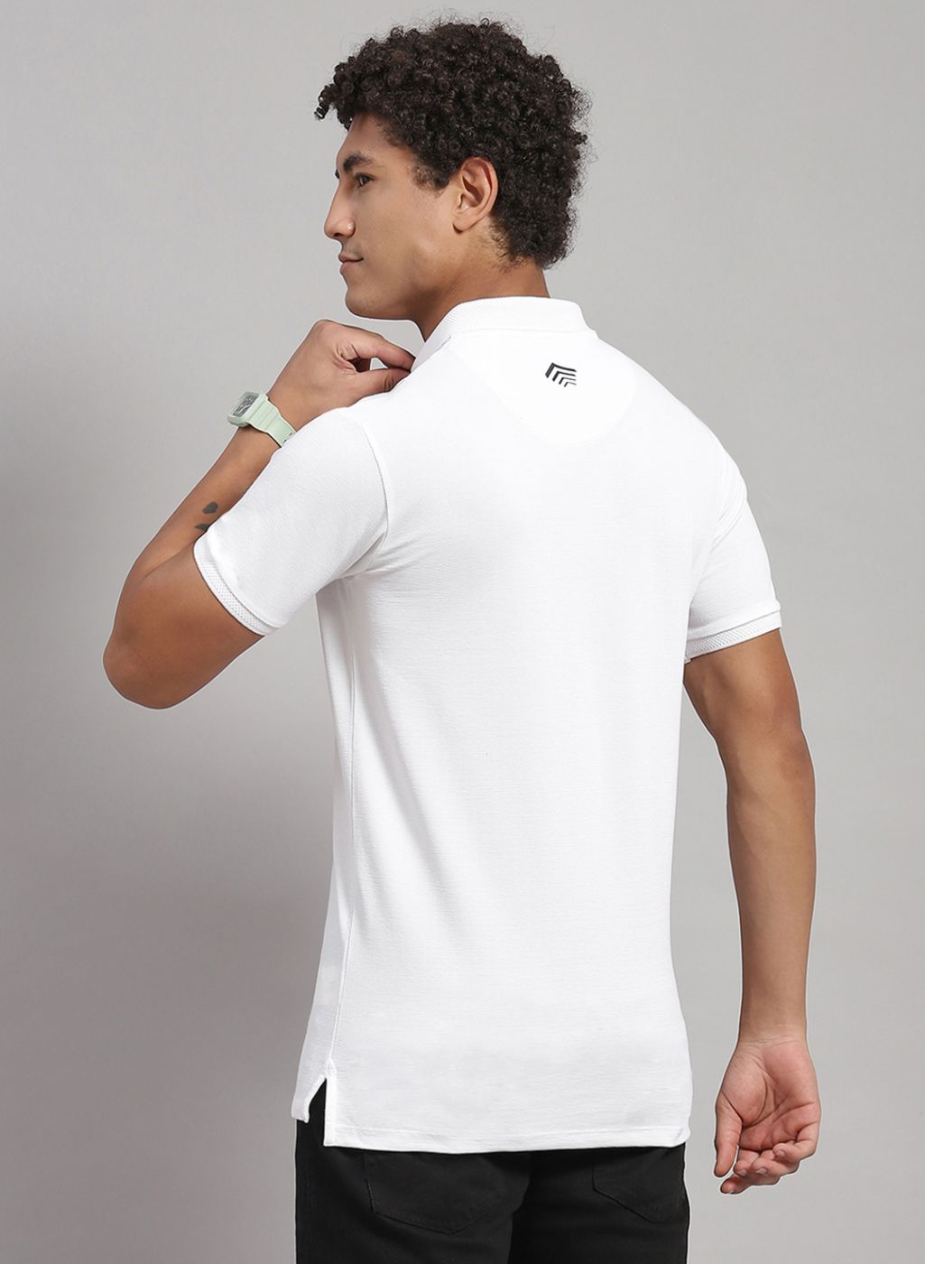 Rock.it Men White Solid T-Shirt