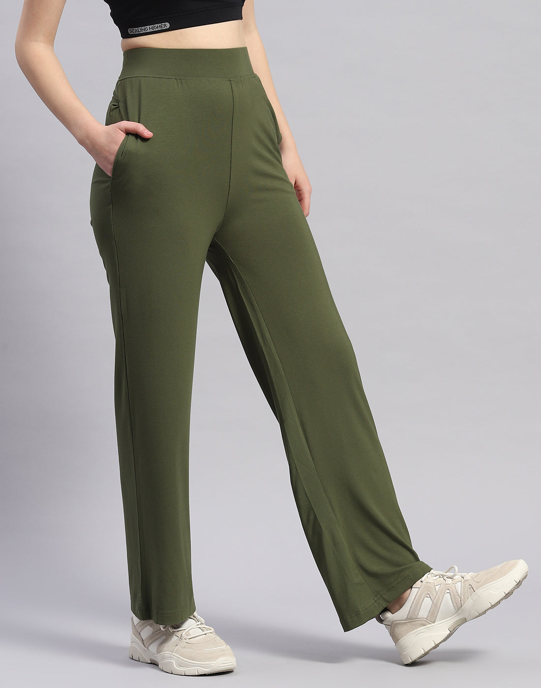 Women Olive Solid Regular Fit Yoga Pant