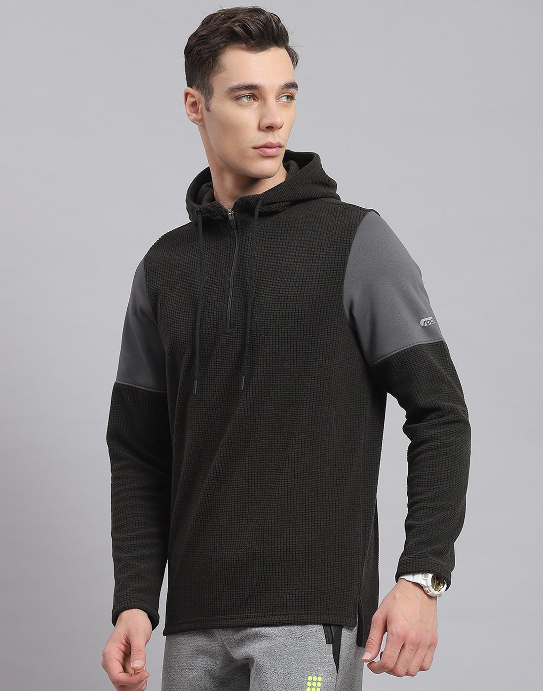 Rock.it Men Grey Solid Hooded Full Sleeve Sweatshirt