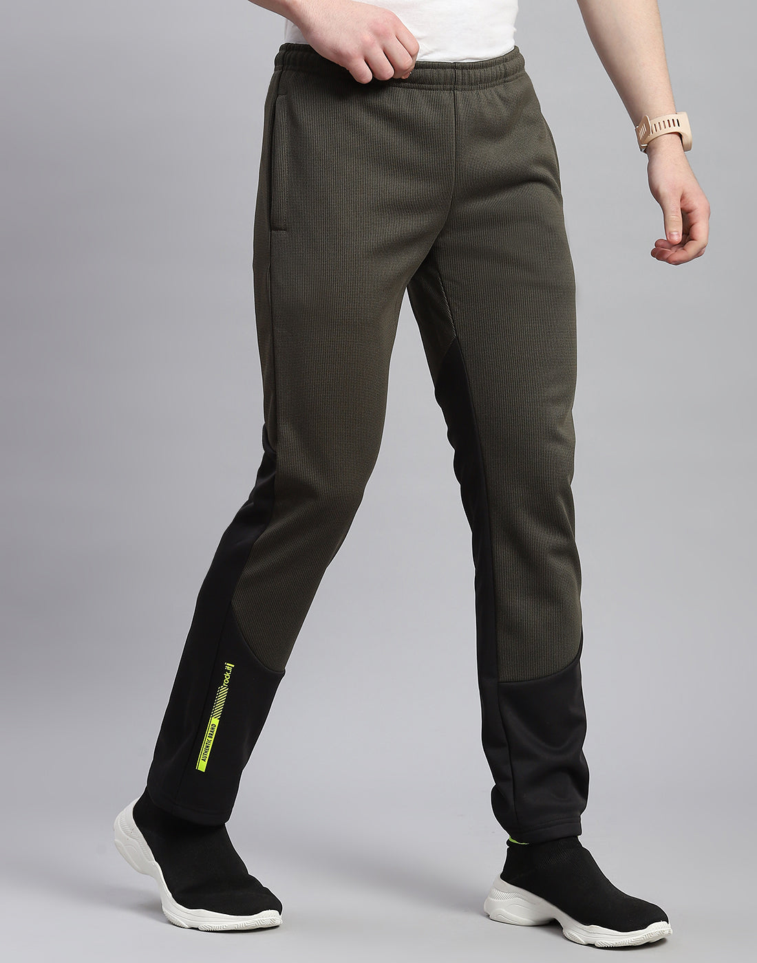 Rock.it Men Olive Self Design Regular Fit Winter Lower