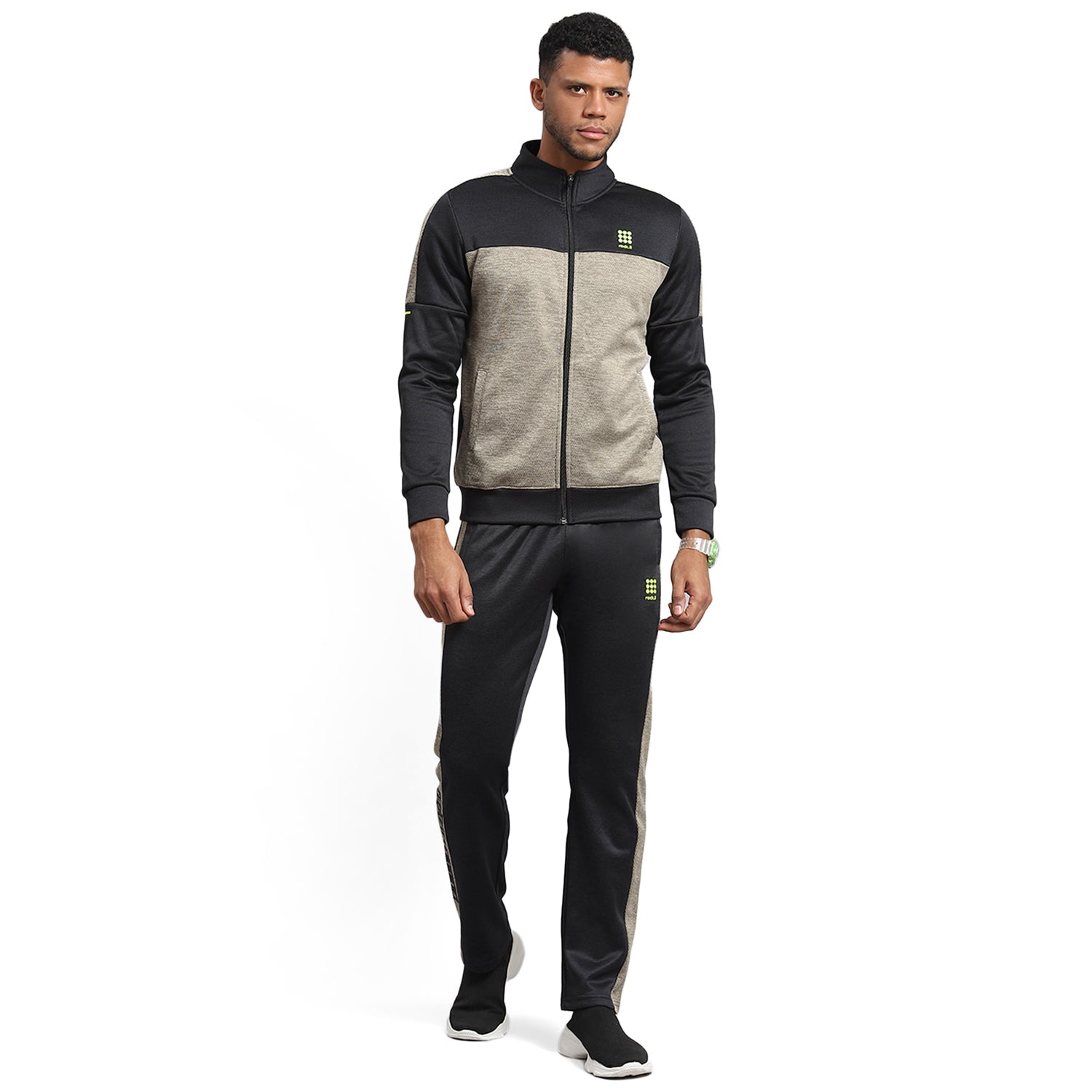 Men Black Solid Stand Collar Full Sleeve Tracksuit