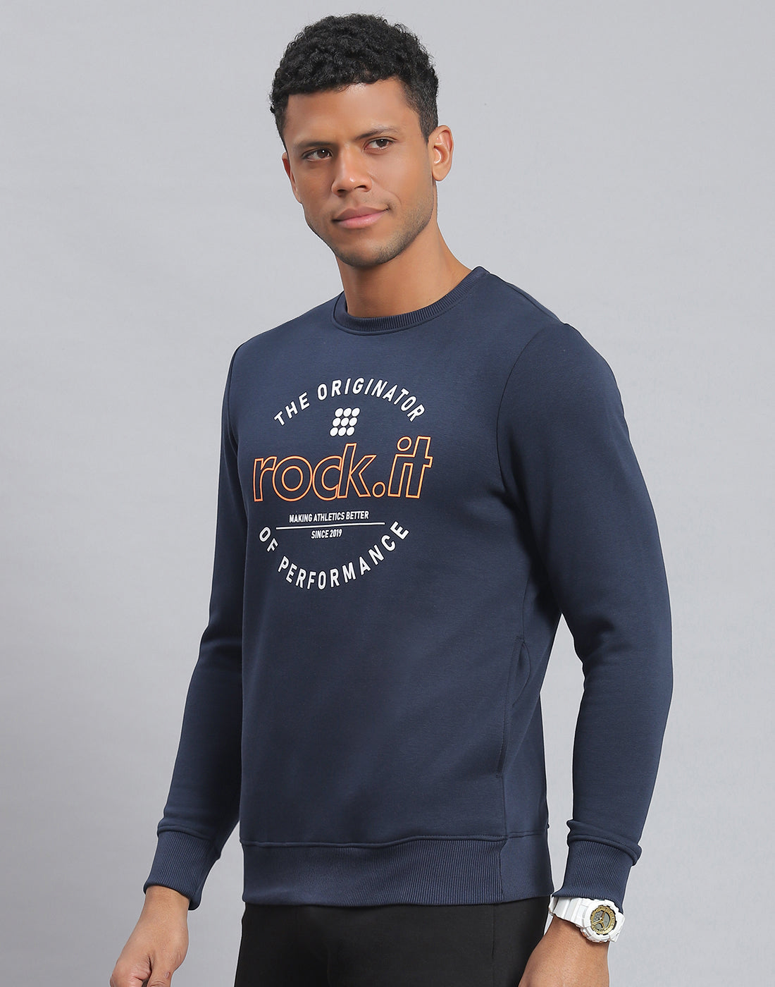 Rock.it Men Navy Blue Solid Round Neck Full Sleeve Sweatshirt