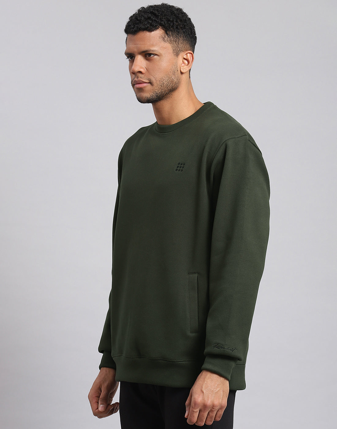 Rock.it Men Olive Solid Round Neck Full Sleeve Sweatshirt
