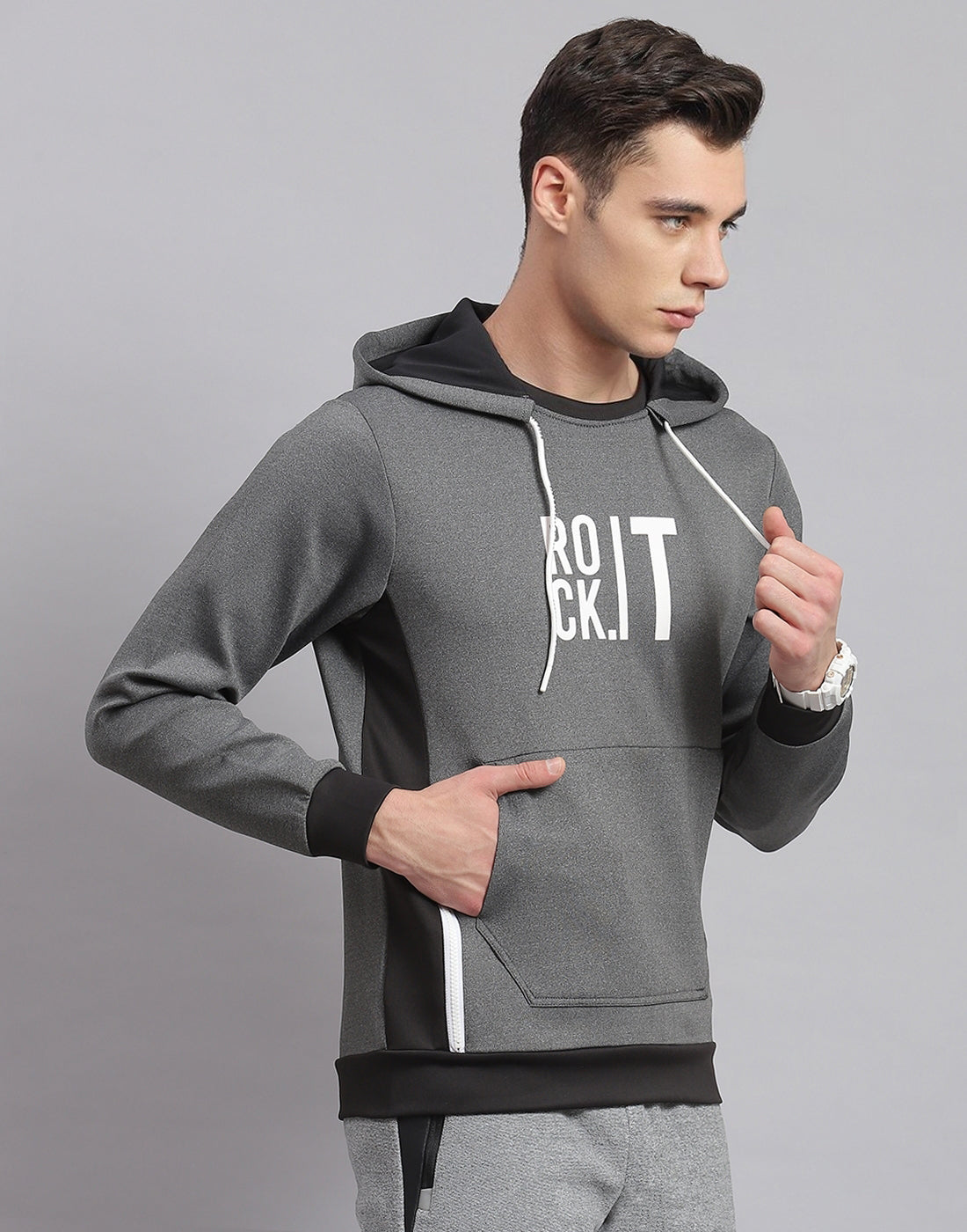 Rock.it Men Grey Solid Hooded Full Sleeve Sweatshirt