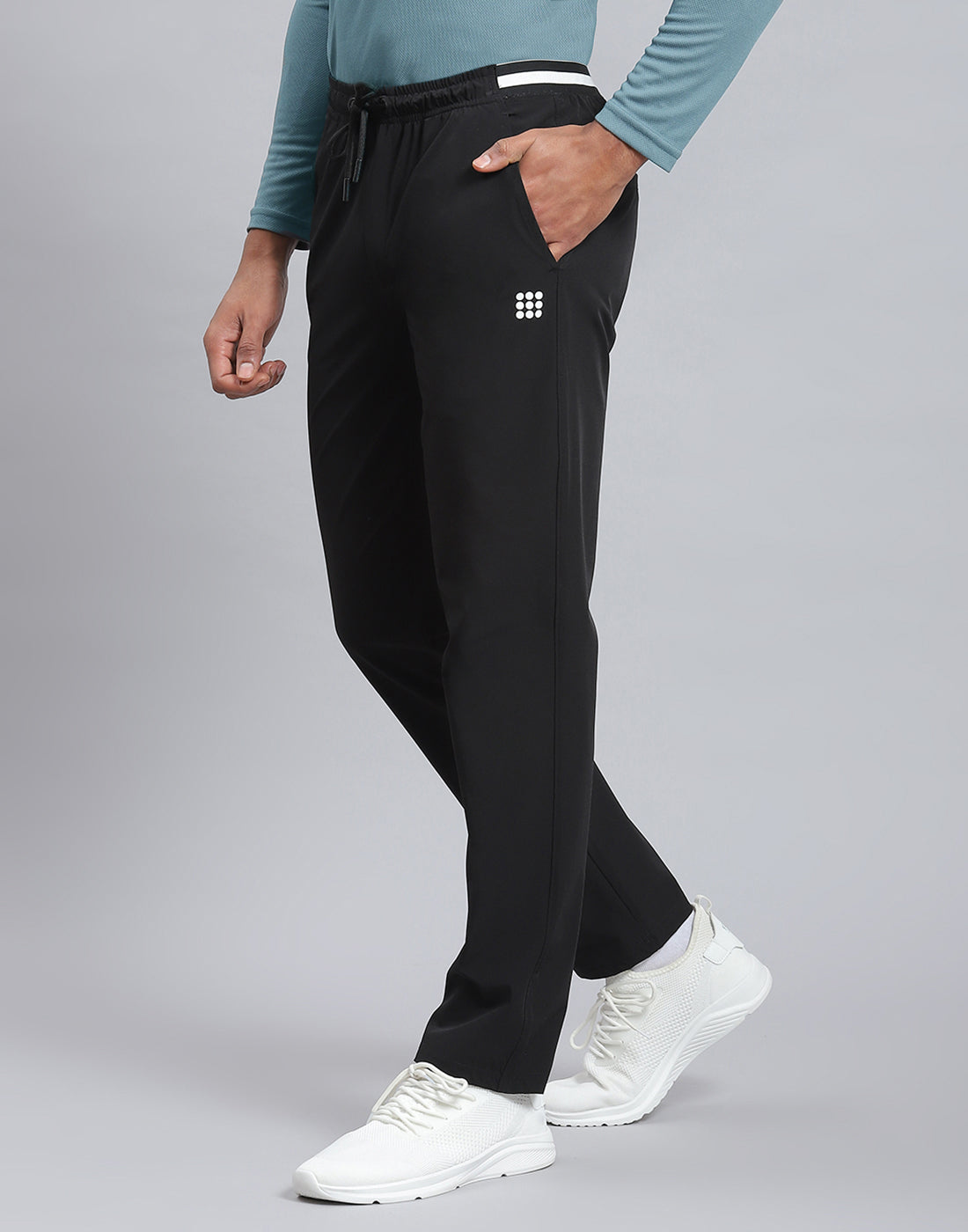 Rock.it Men Black Solid Regular Fit Winter Lower