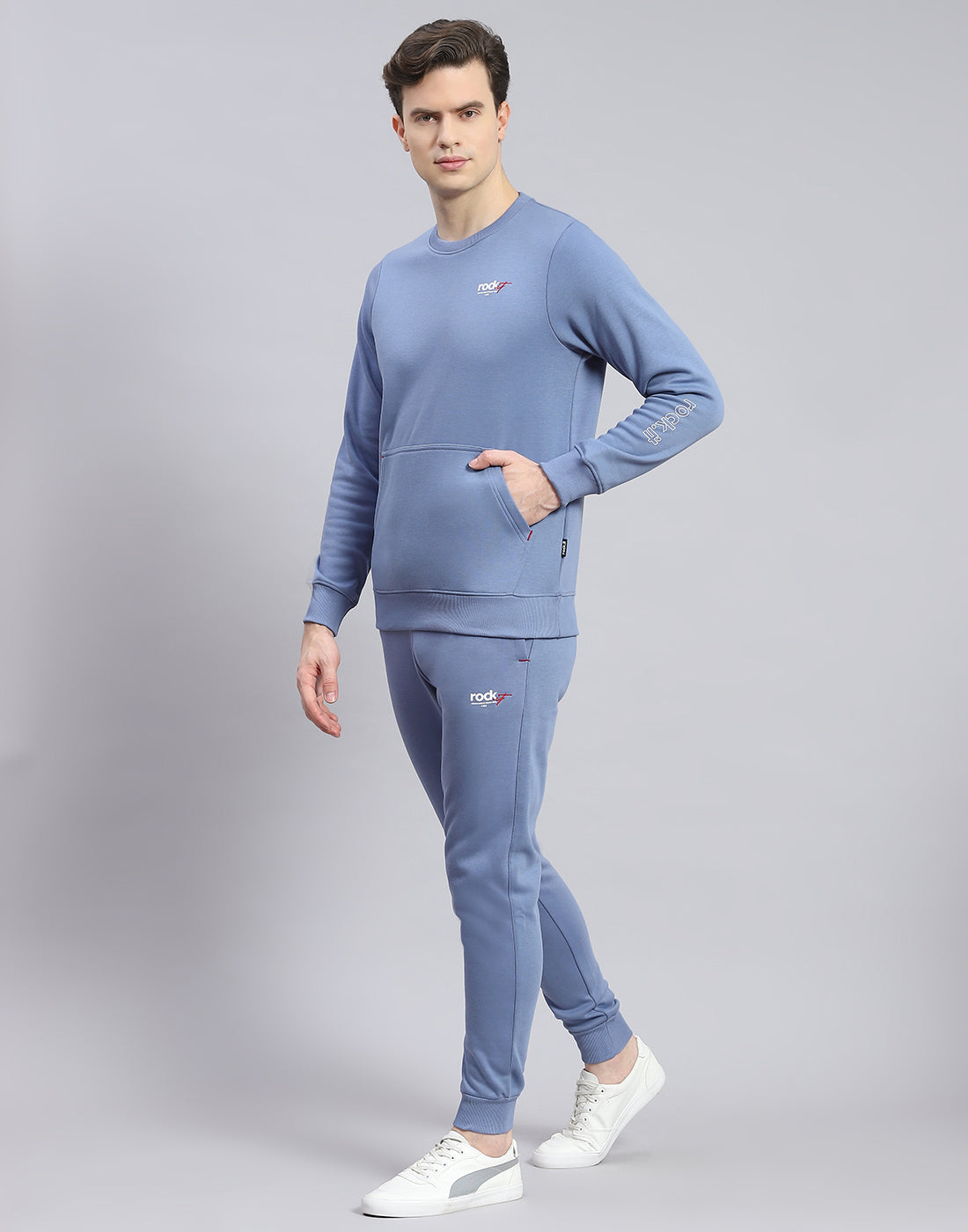 Men Blue Solid Round Neck Full Sleeve Tracksuit
