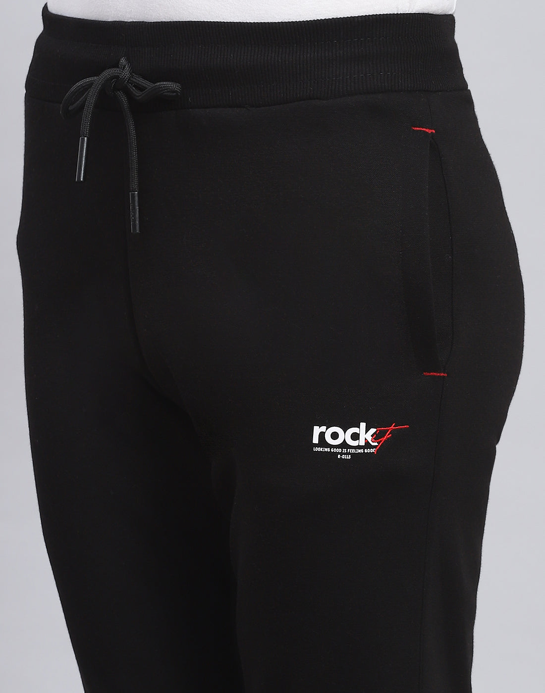 Rock.it Men Black Solid Round Neck Full Sleeve Tracksuit