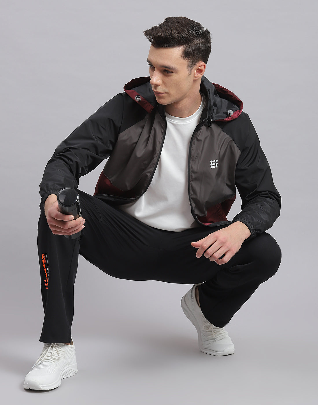 Buy Men Black Solid Hooded Full Sleeve Jacket Online in India - Rock.it