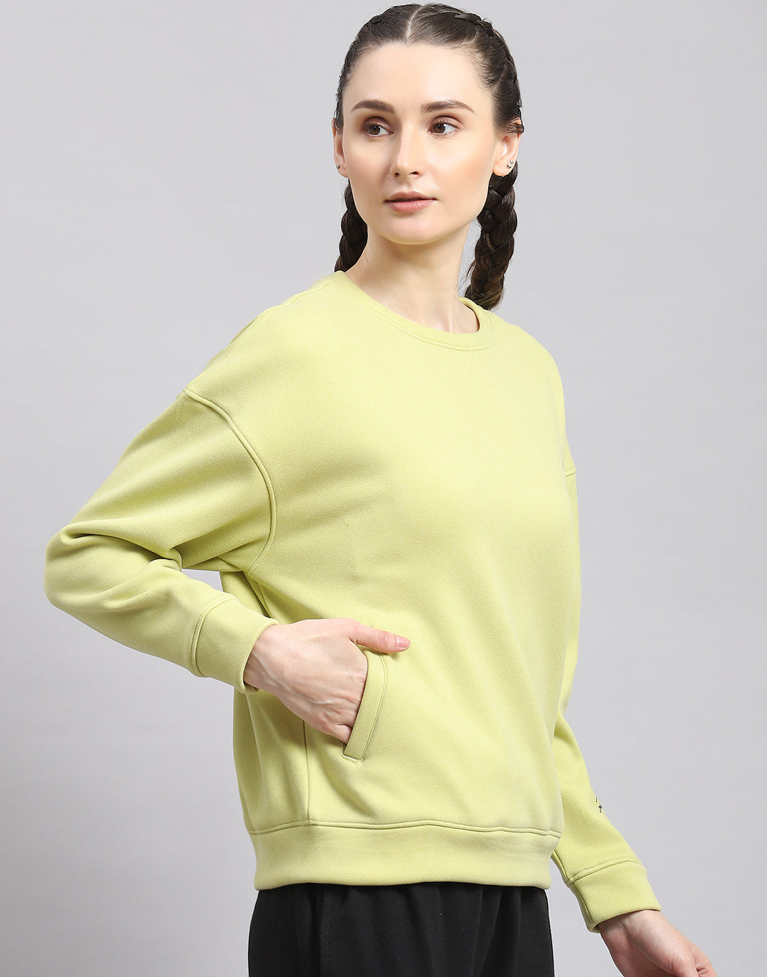 Rock.it Women Green Solid Round Neck Full Sleeve Sweatshirt