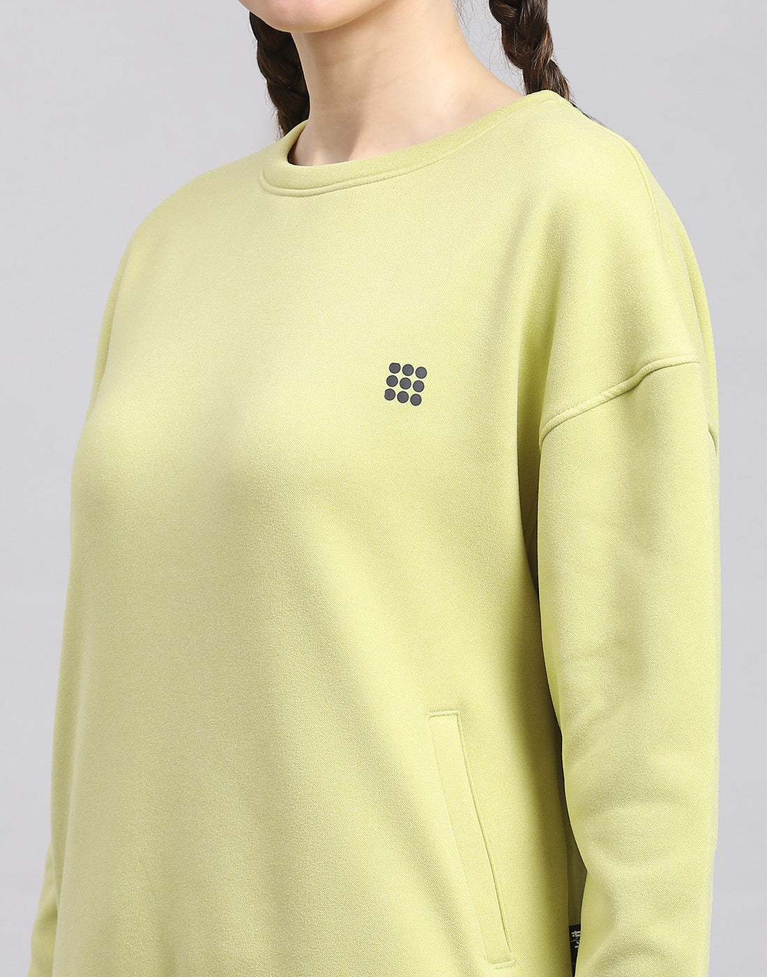 Rock.it Women Green Solid Round Neck Full Sleeve Sweatshirt