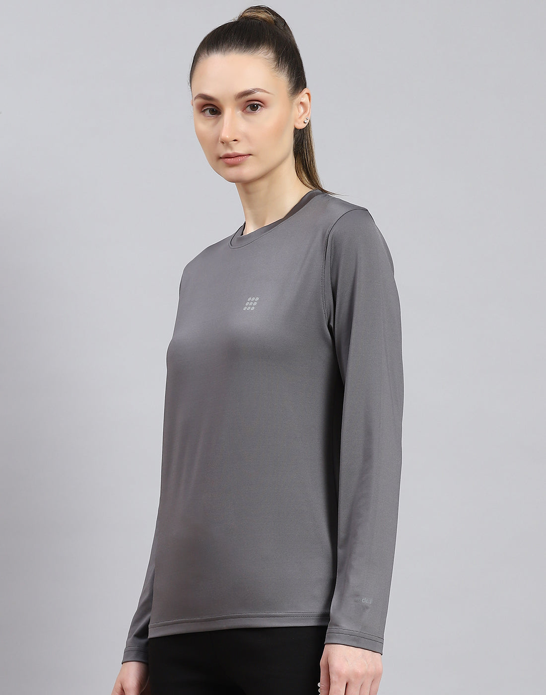 Women Grey Solid Round Neck Full Sleeve Top