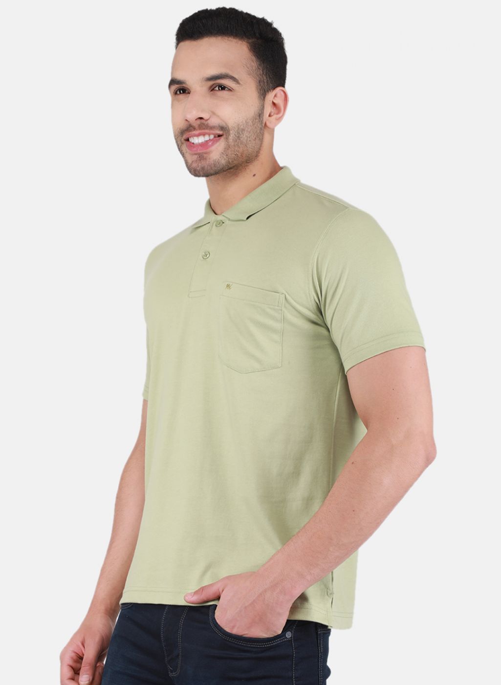 Men Green Solid T-Shirt