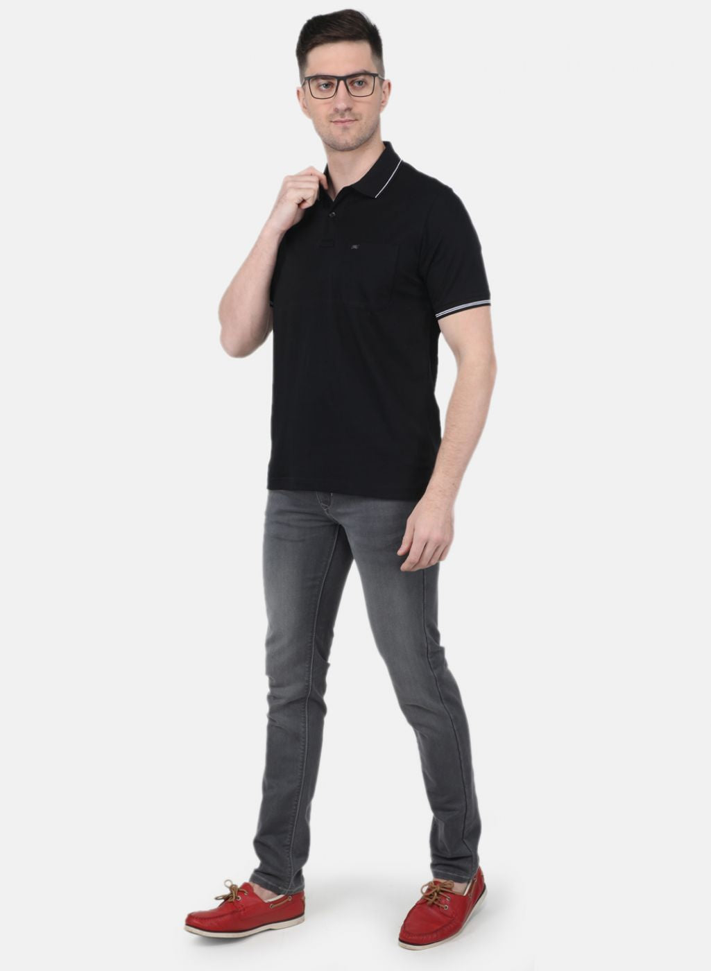 Men Black Solid T-Shirt