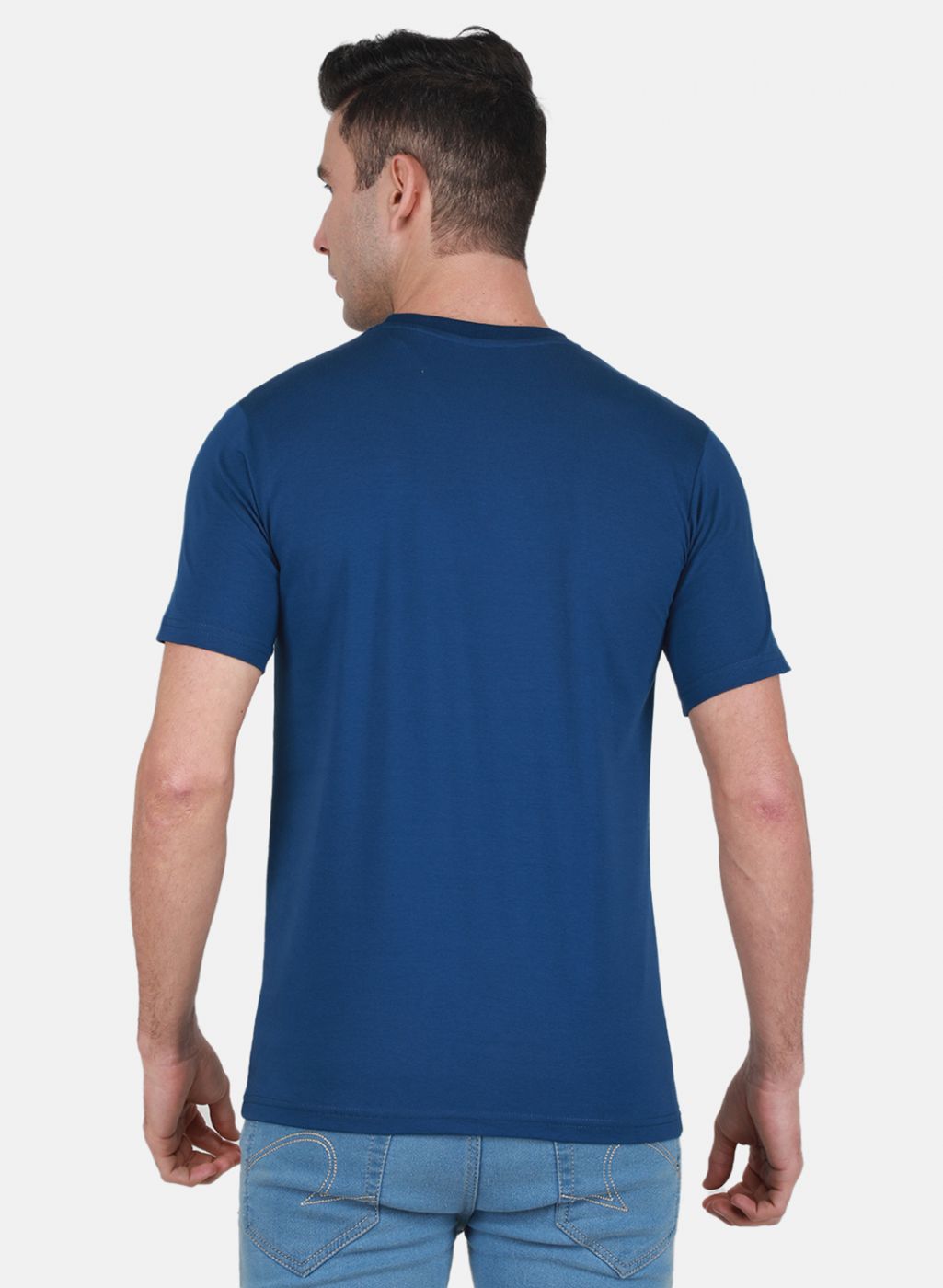 Men Blue Solid T-Shirt
